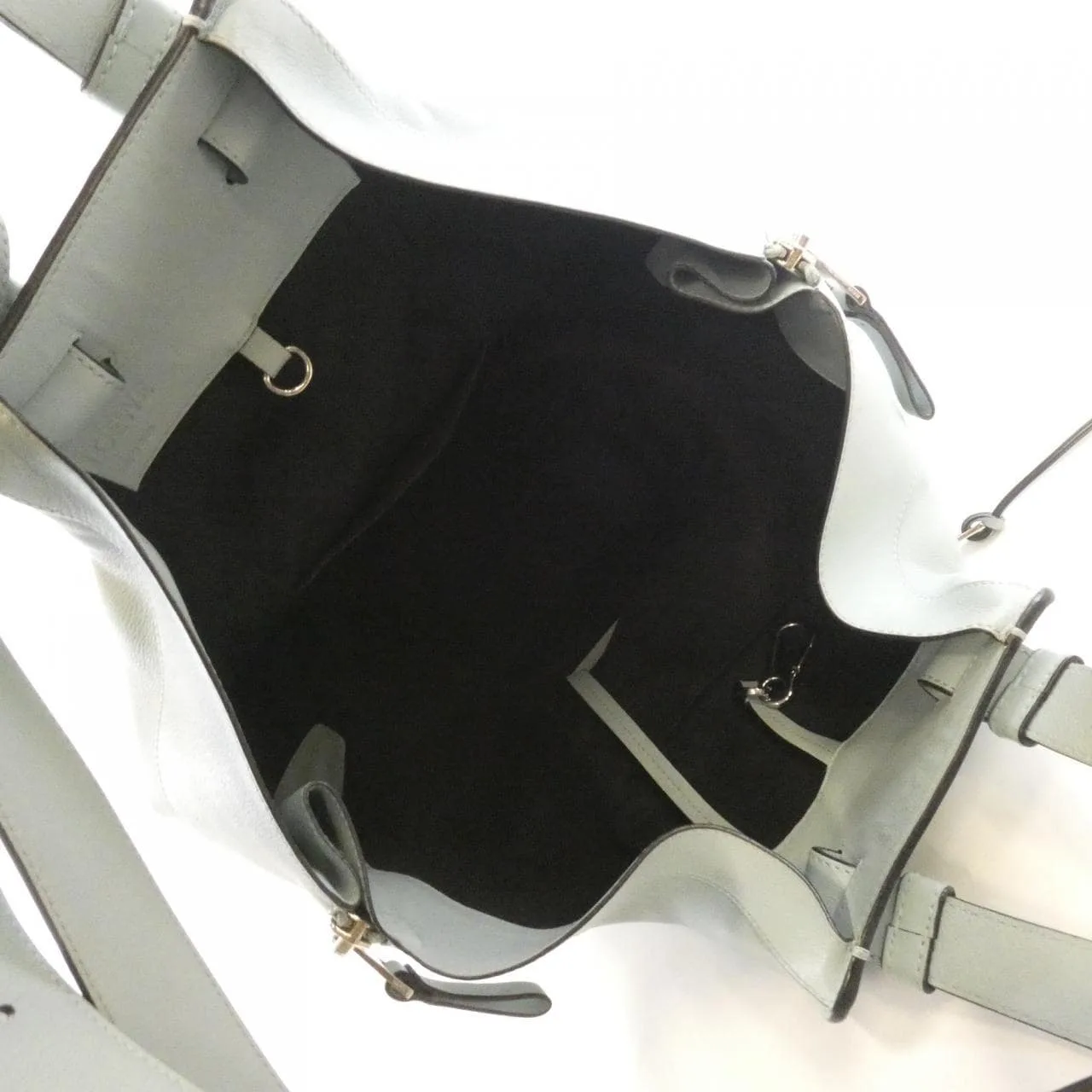 LOEWE Hammock 387 30 N27 Shoulder
