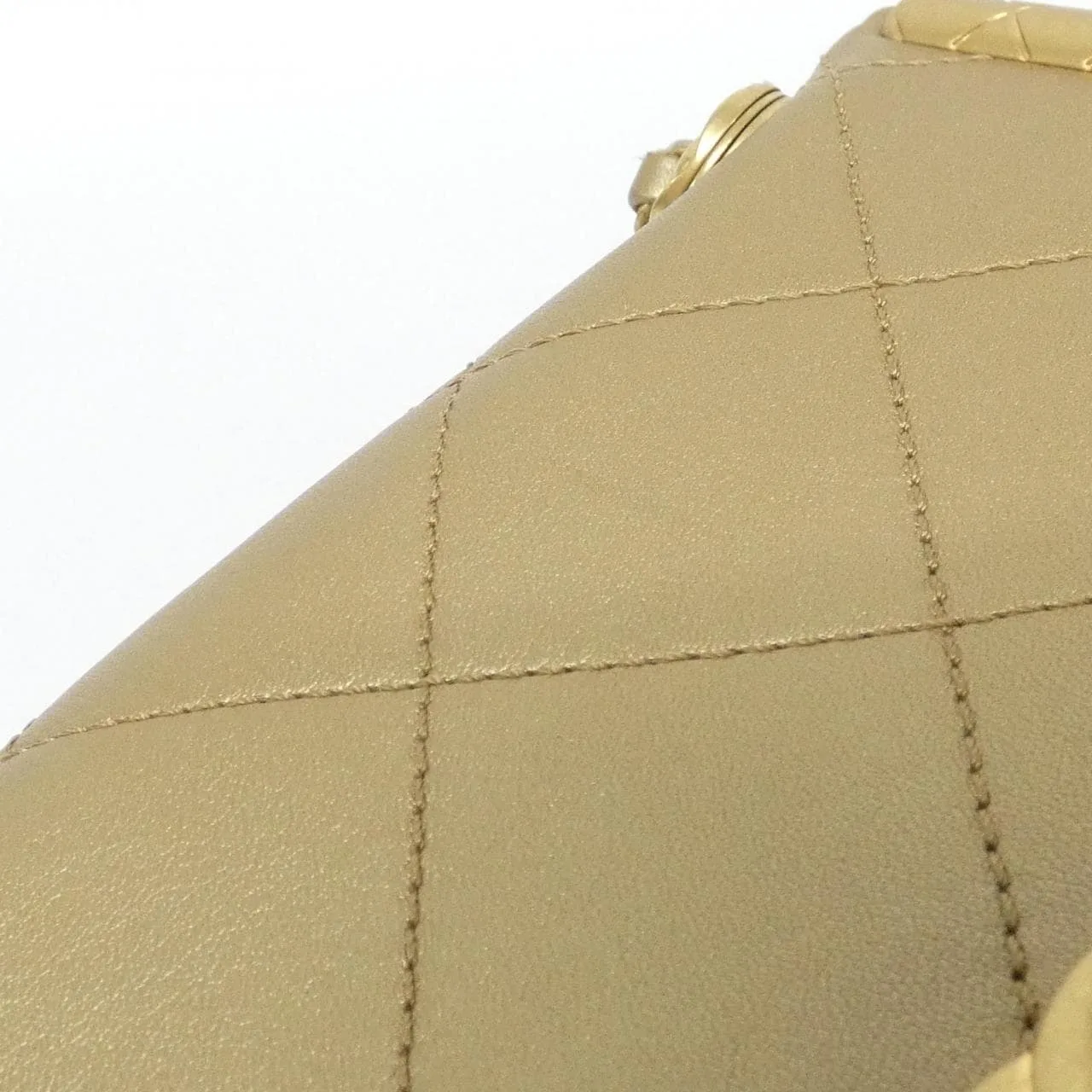 CHANEL Chanel 19 AS1886 Handbag Lambskin Gold Lambskin - Thumbnail 5