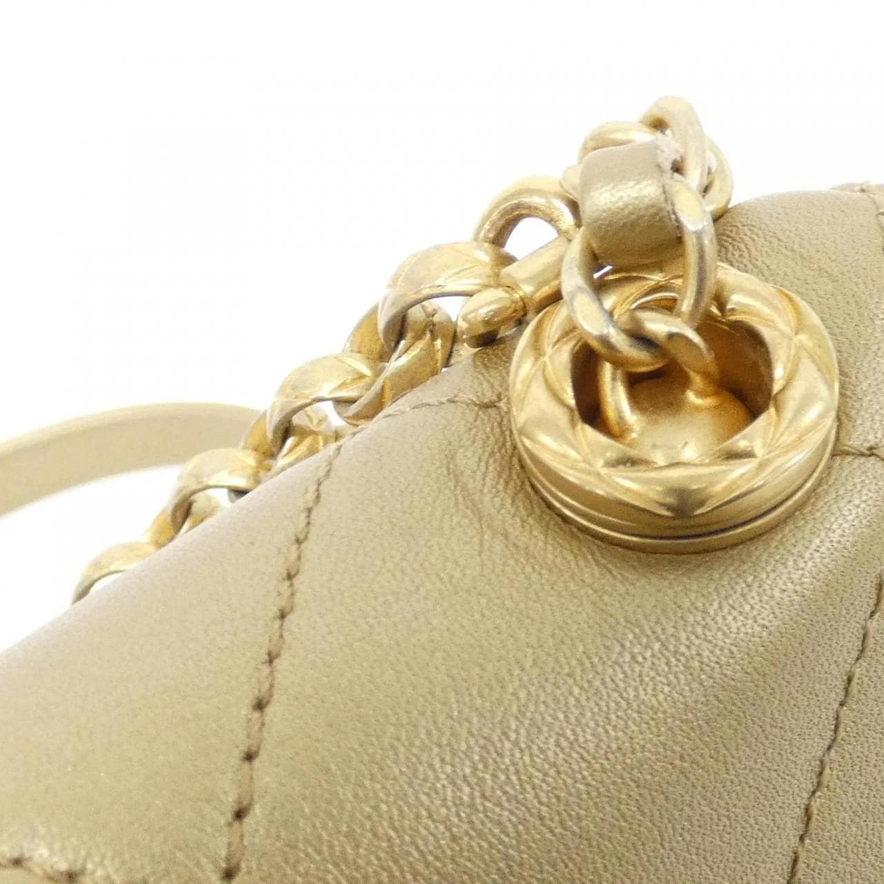 CHANEL Chanel 19 AS1886 Handbag Lambskin Gold Lambskin - Thumbnail 7