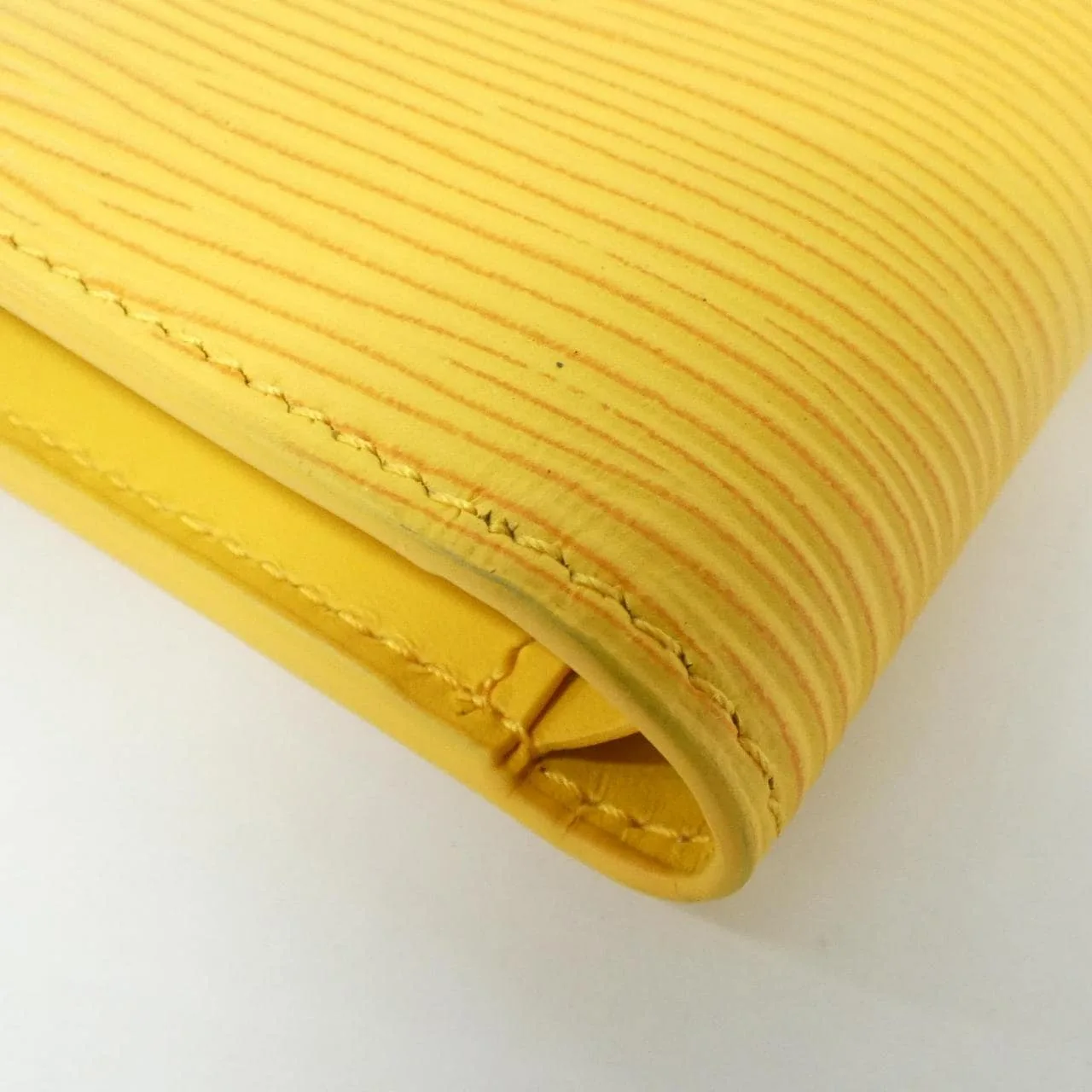 LOUIS VUITTON M25995 Wallet Epi Yellow Epi Rank A - Thumbnail 3