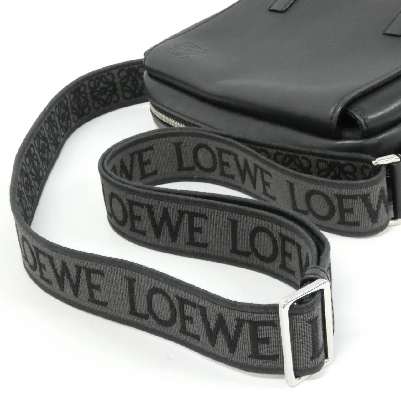LOEWE B553A72X21 Shoulder 黑色 中古品A - 縮圖 9