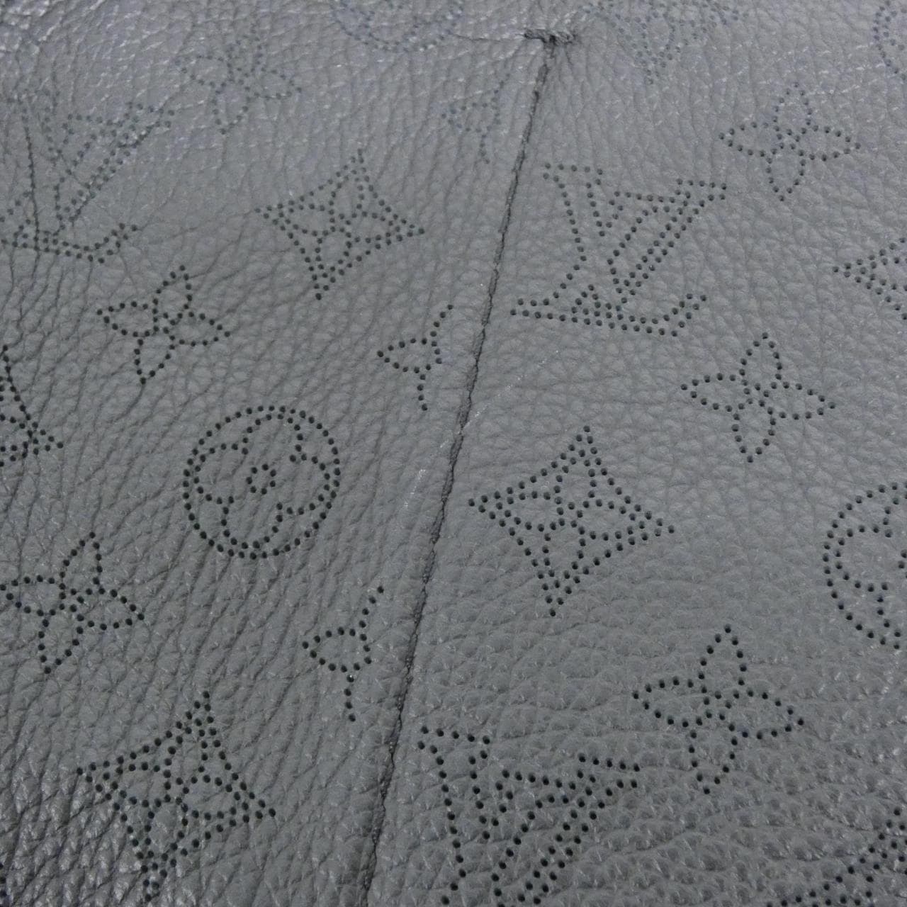 LOUIS VUITTON Mahina M52950 Shoulder 黑色 中古品A - 縮圖 5