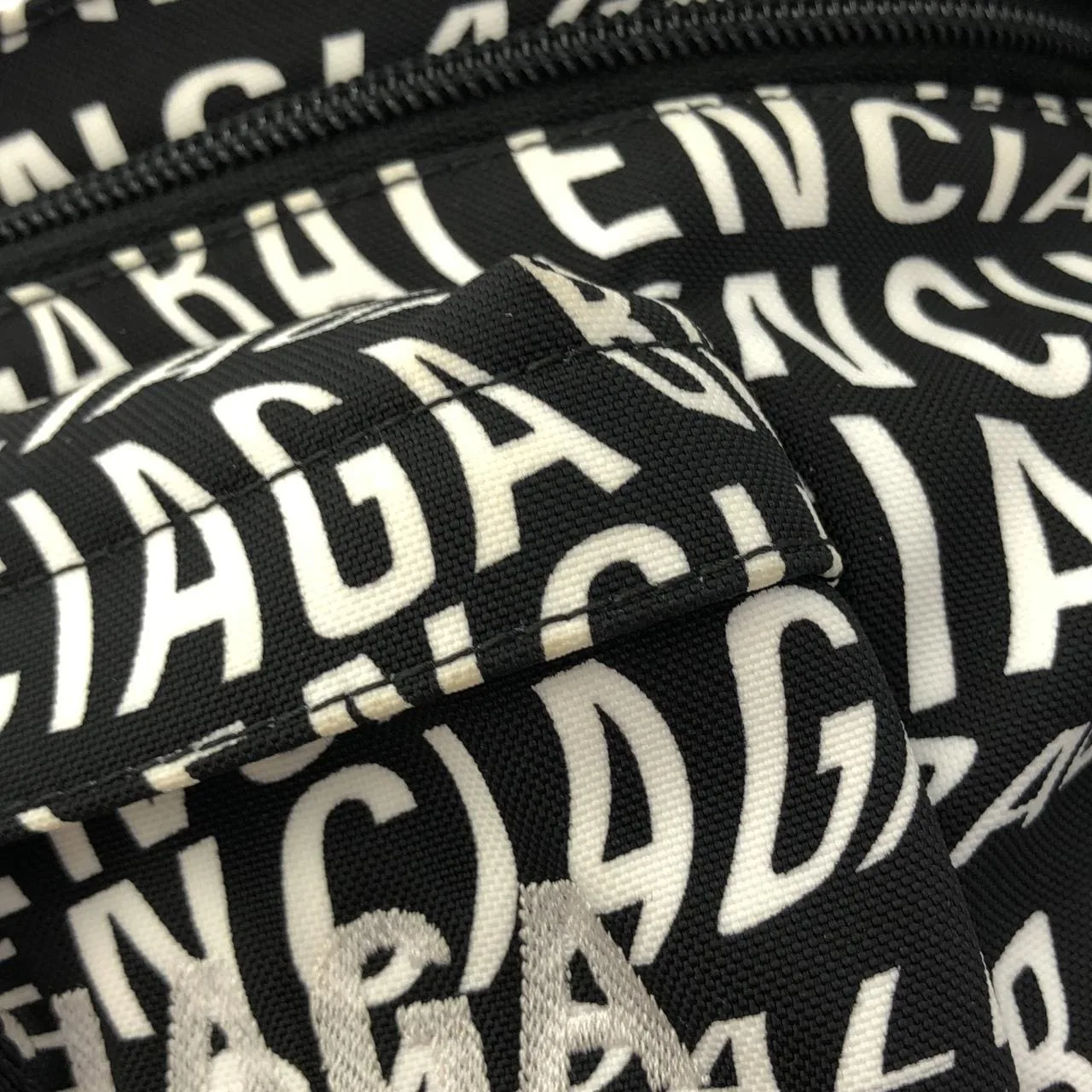 BALENCIAGA 533009 9MIAN Belt Nylon 黑色 尼龍 中古品A - 縮圖 4