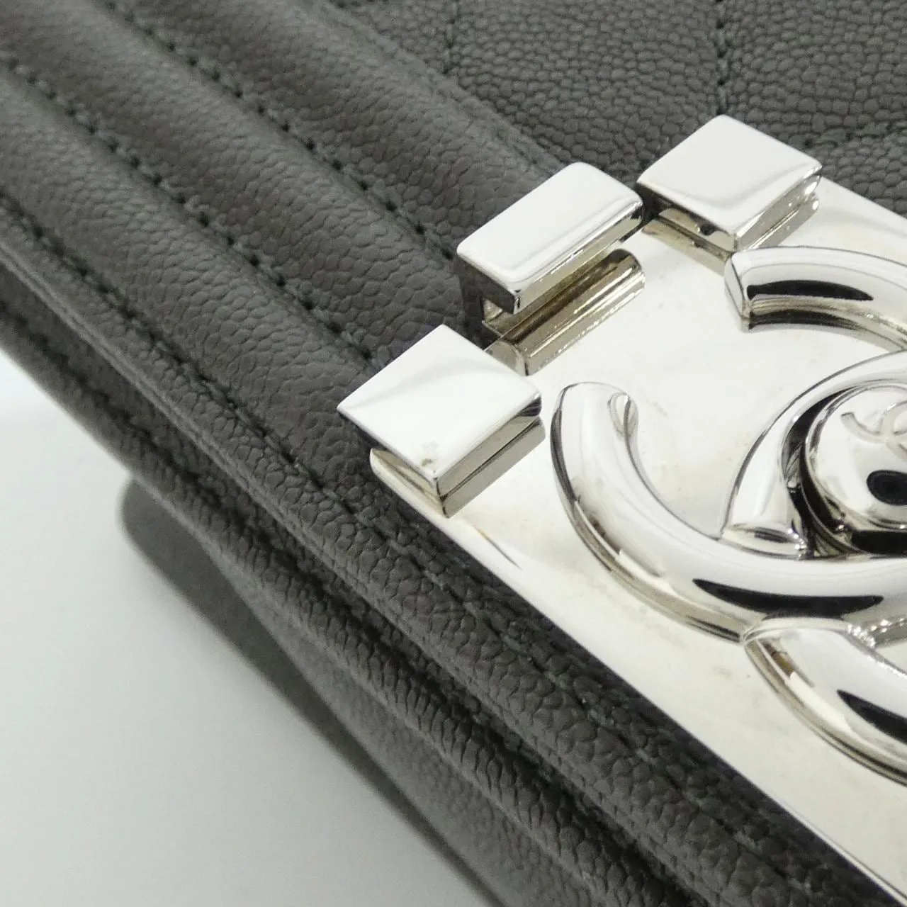 CHANEL Boy Chanel 67085 Shoulder Grained Calfskin Grey Grained Calfskin Rank A - Thumbnail 4