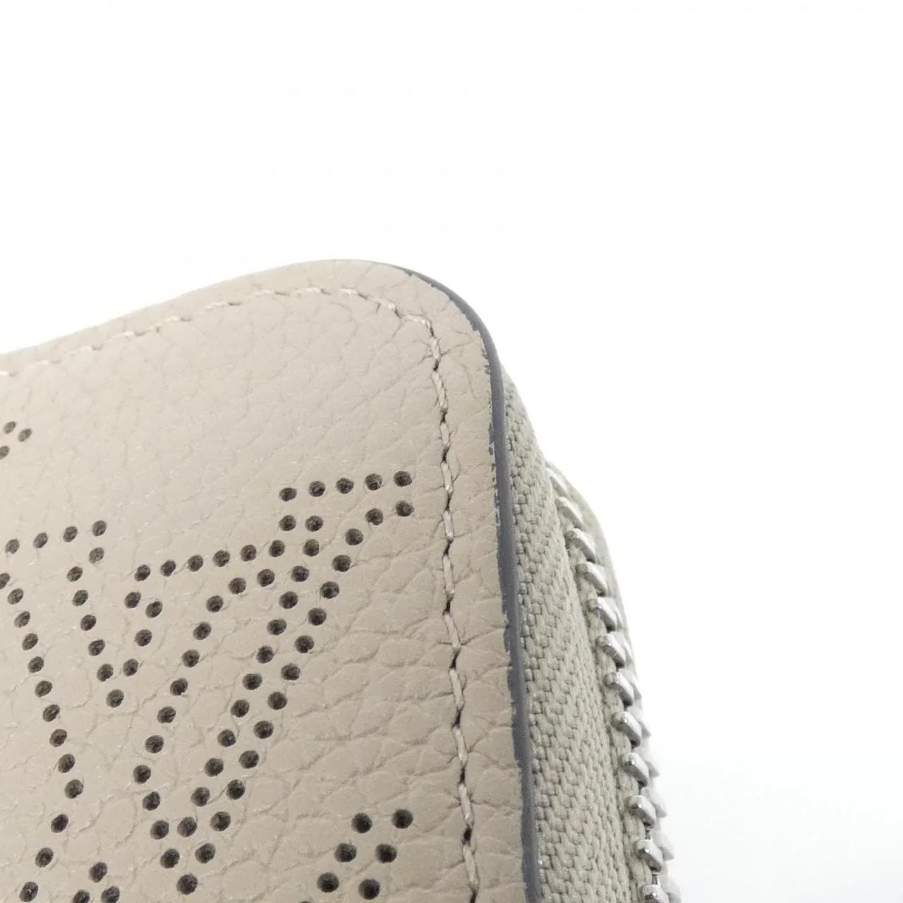 LOUIS VUITTON Mahina M69821 Wallet Black Rank A - Thumbnail 4