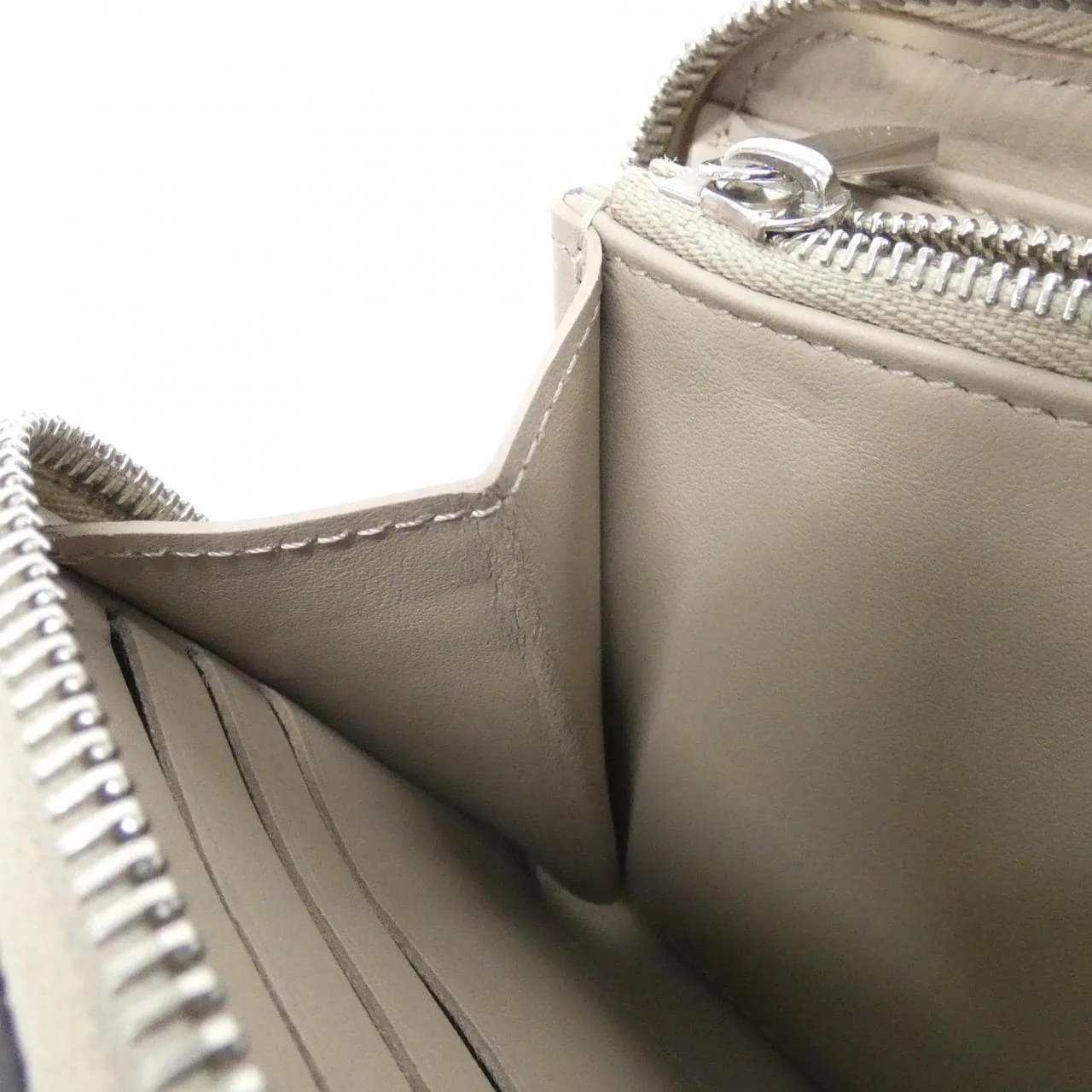 LOUIS VUITTON Mahina M69821 Wallet Black Rank A - Thumbnail 6