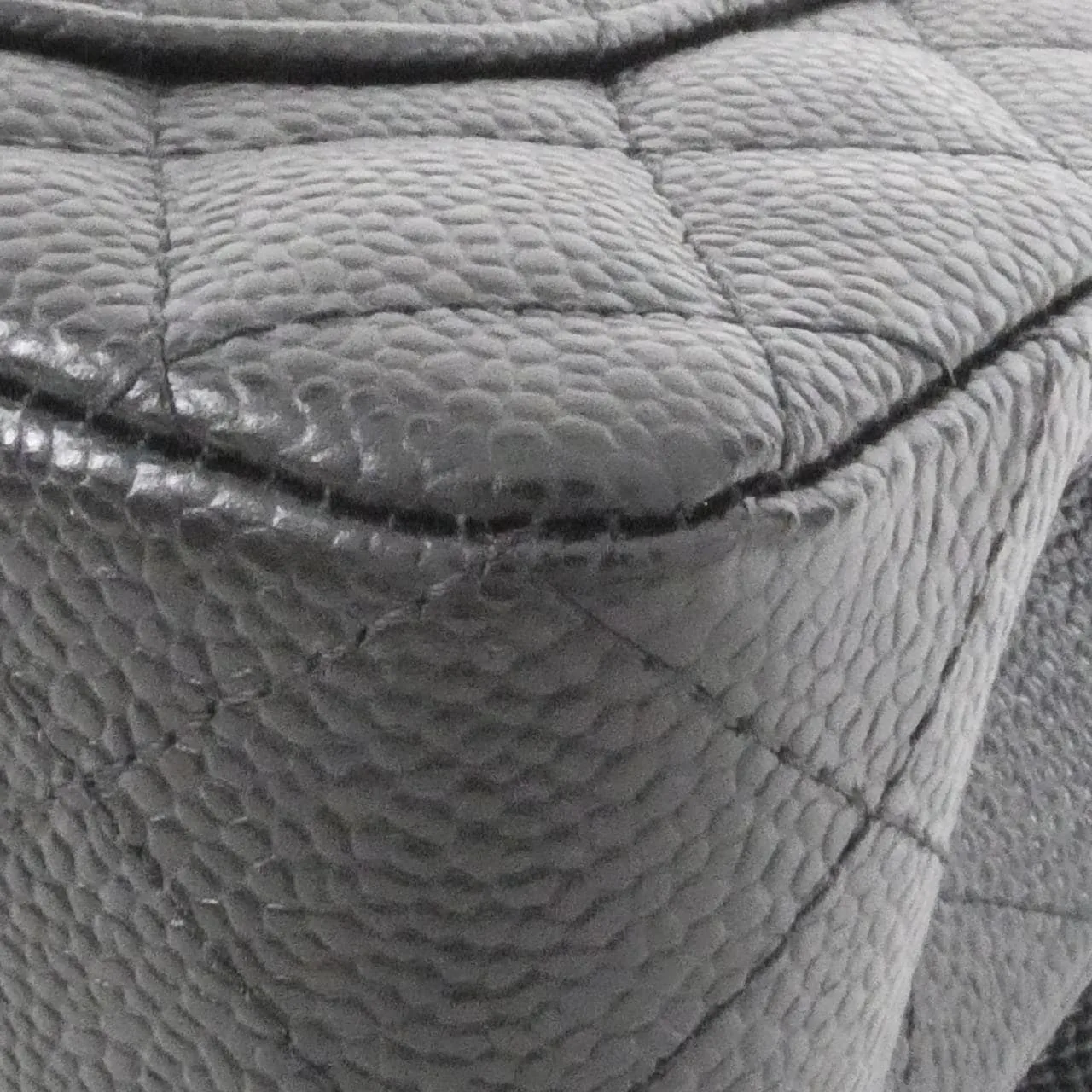 CHANEL Matelasse 1113 Shoulder Grained Calfskin 黑色 荔枝紋牛皮 中古品A - 縮圖 4