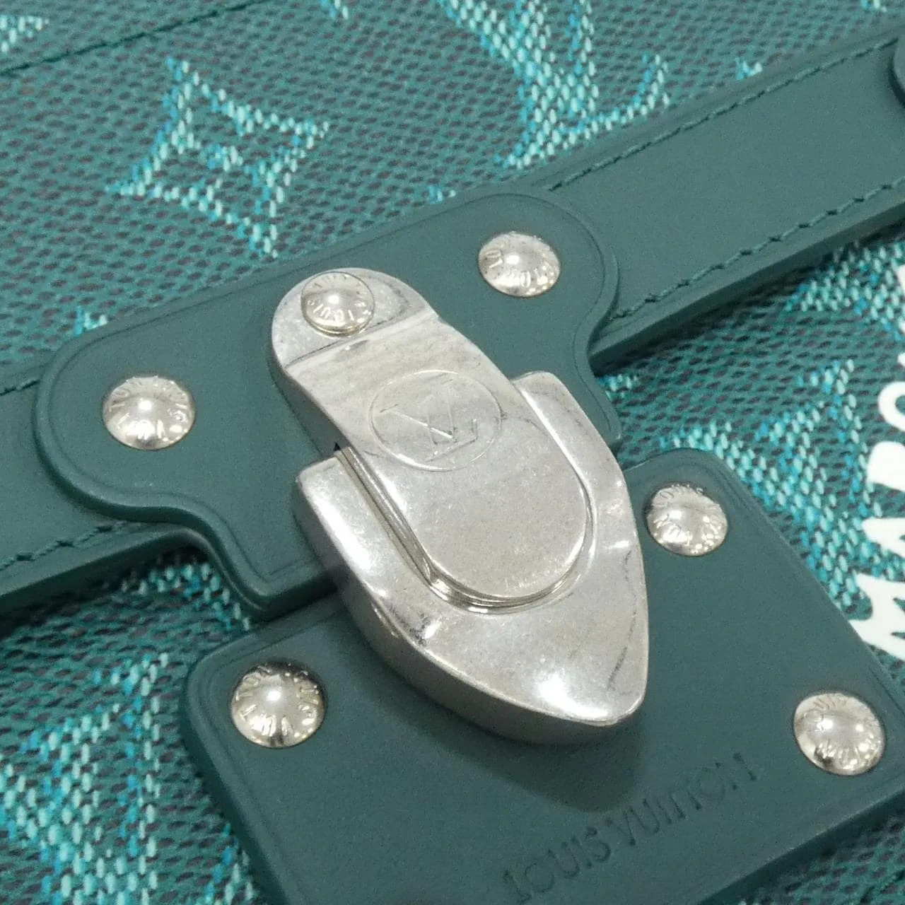 LOUIS VUITTON M12686 Shoulder Monogram Black Monogram Rank A - Thumbnail 4