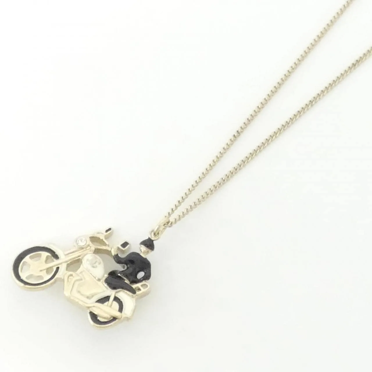 CHANEL Accessories Black Rank A - Thumbnail 3