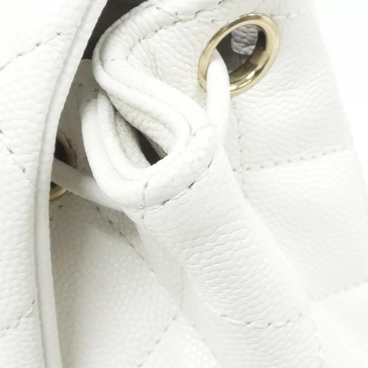 CHANEL AS4059 Backpack Grained Calfskin 白色 荔枝紋牛皮 中古品A - 縮圖 5