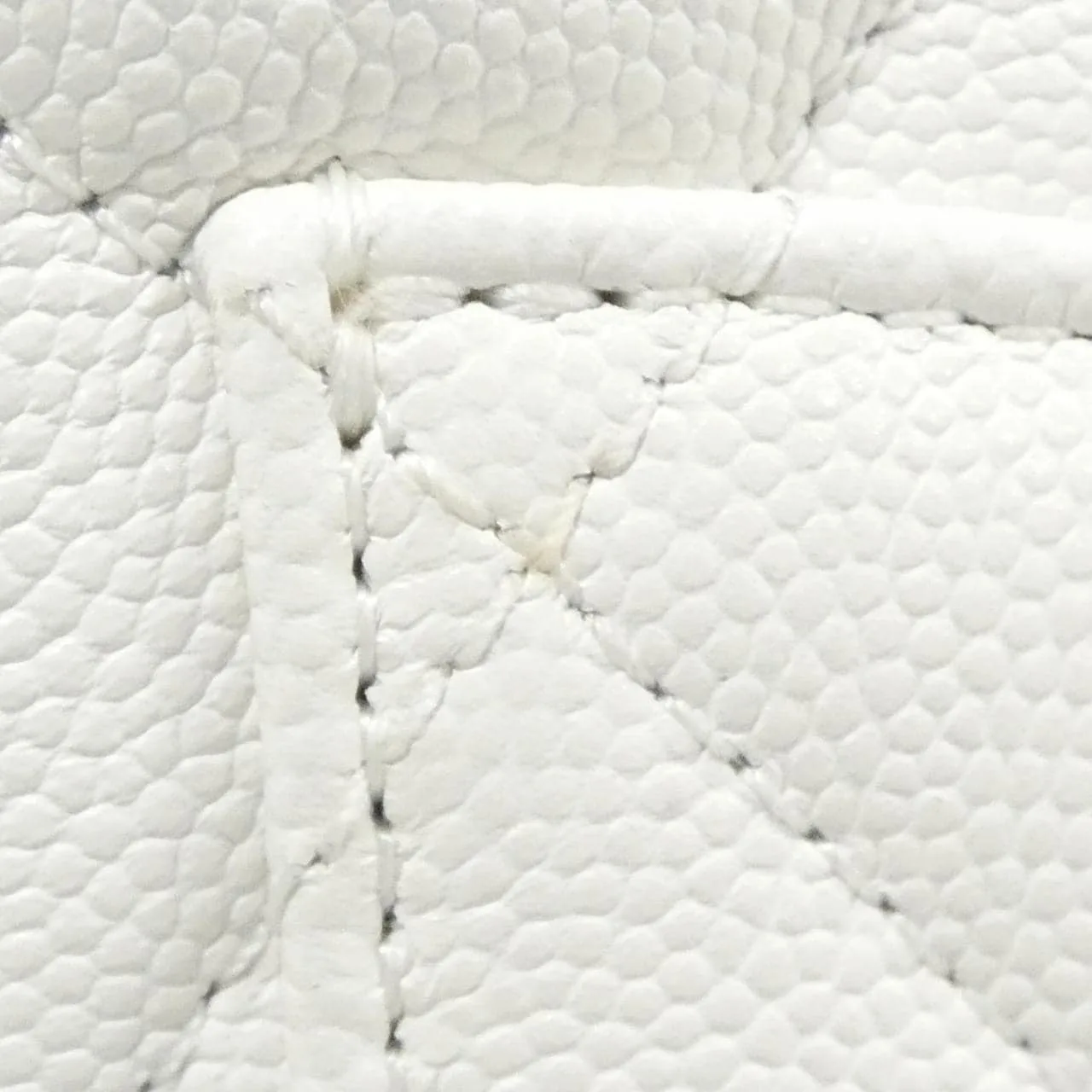 CHANEL AS4059 Backpack Grained Calfskin 白色 荔枝紋牛皮 中古品A - 縮圖 7