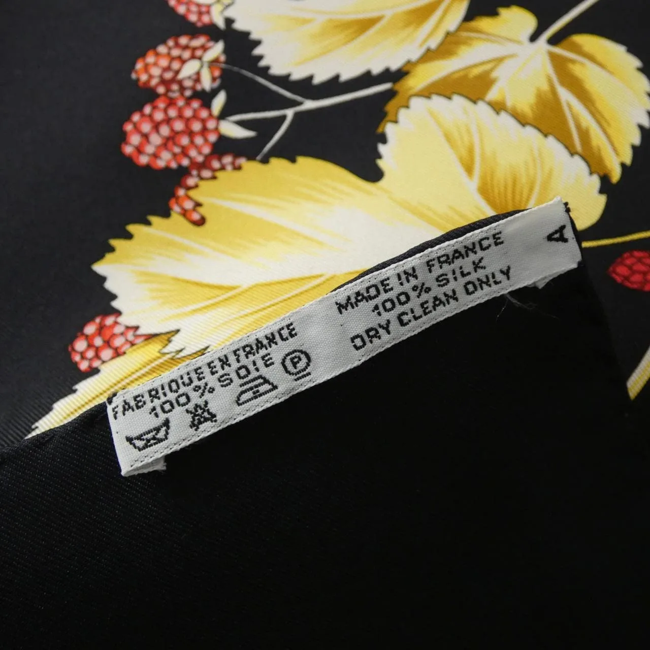 HERMES Scarf 黑色 中古品A - 縮圖 3