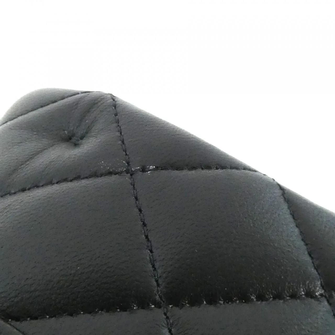 CHANEL Matelasse 1112 Shoulder Lambskin Black Lambskin - Thumbnail 4