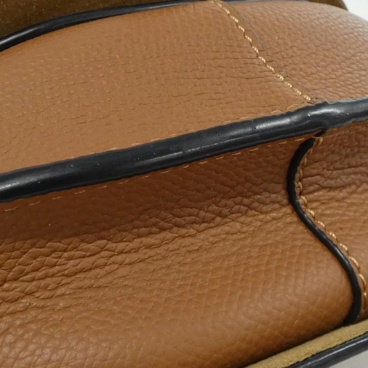 LOEWE Gate A650N46X02 Shoulder 黑色 中古品A - 縮圖 3