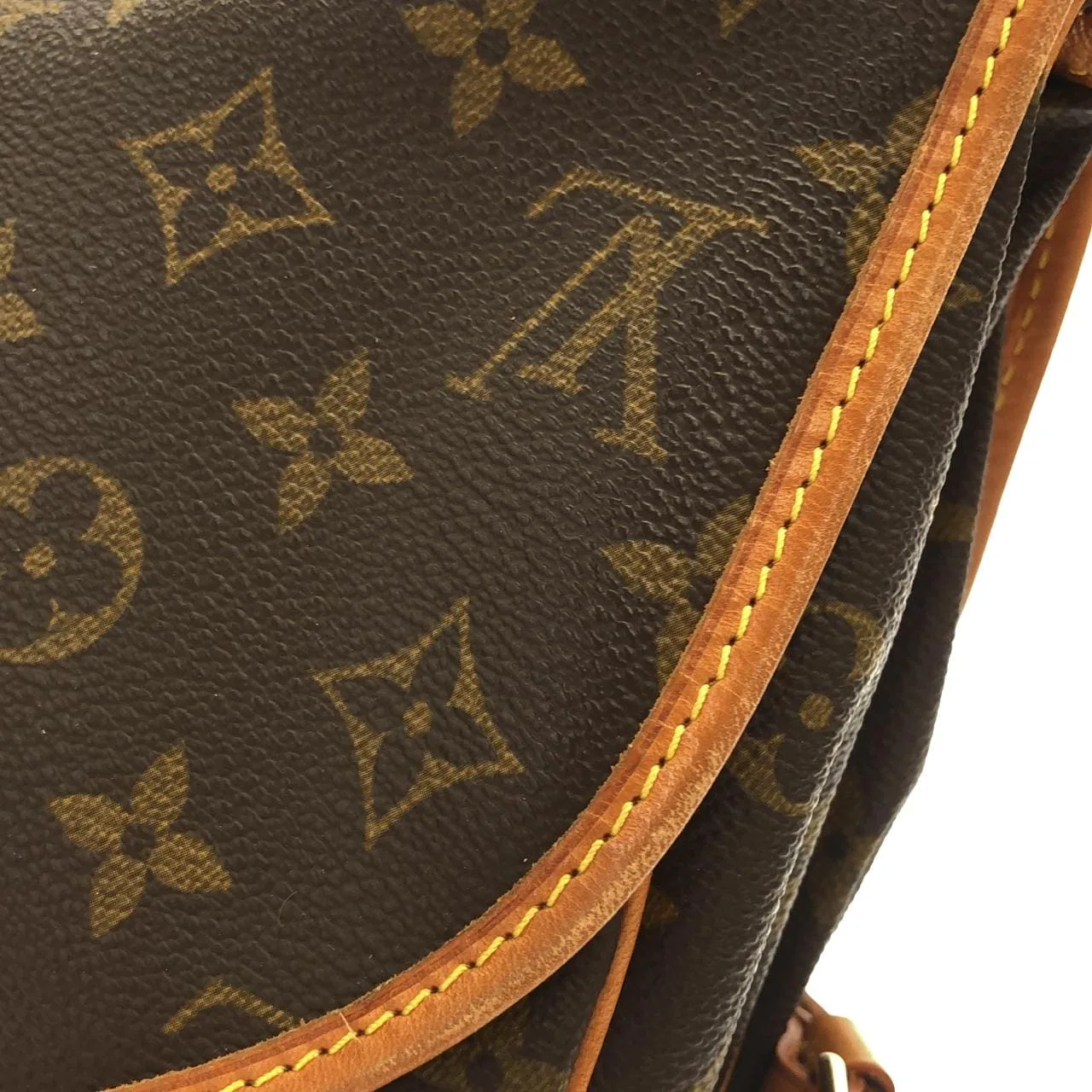 LOUIS VUITTON Saumur M42256 Shoulder Monogram Black Monogram Rank A - Thumbnail 5