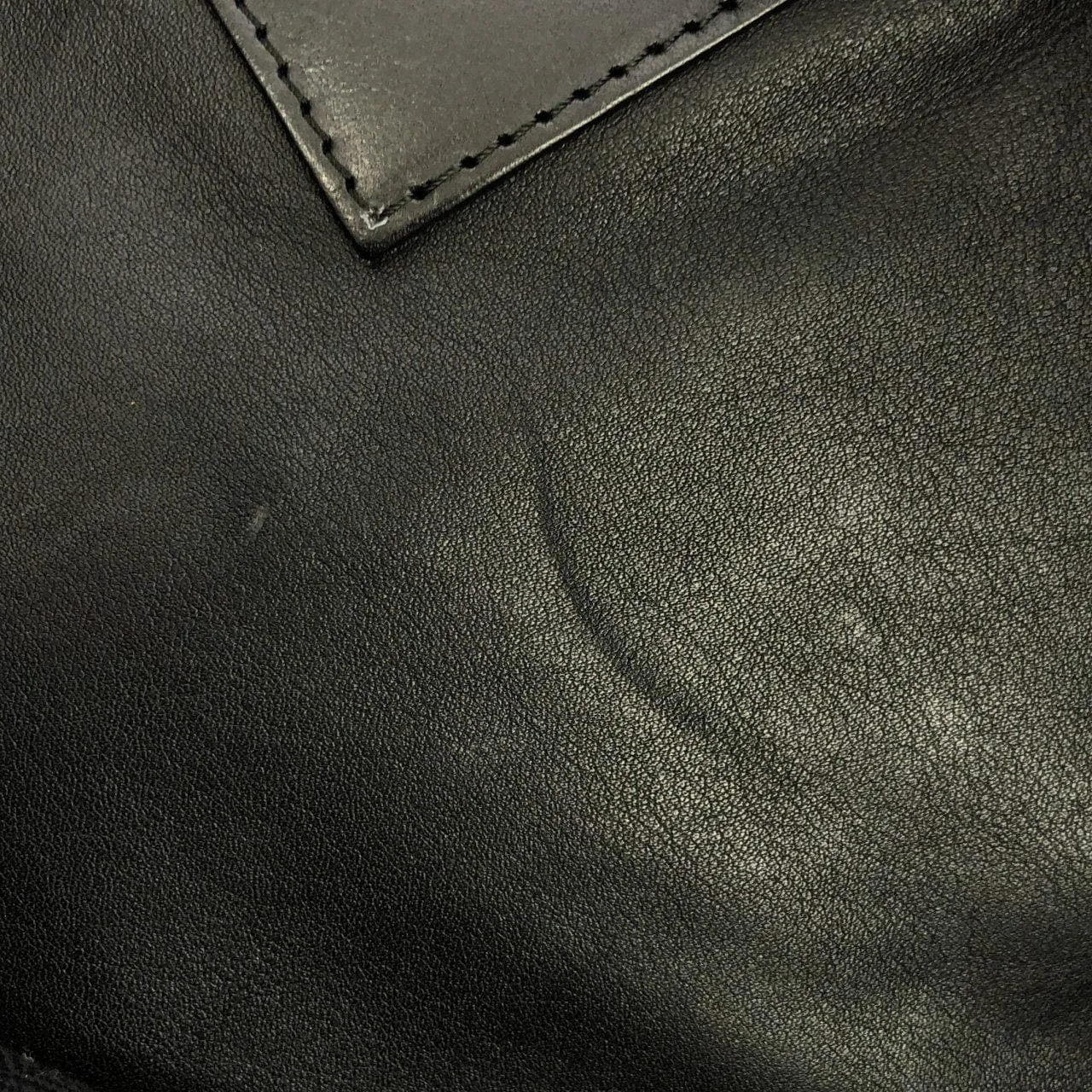 LOEWE 335 82 H94 Shoulder
