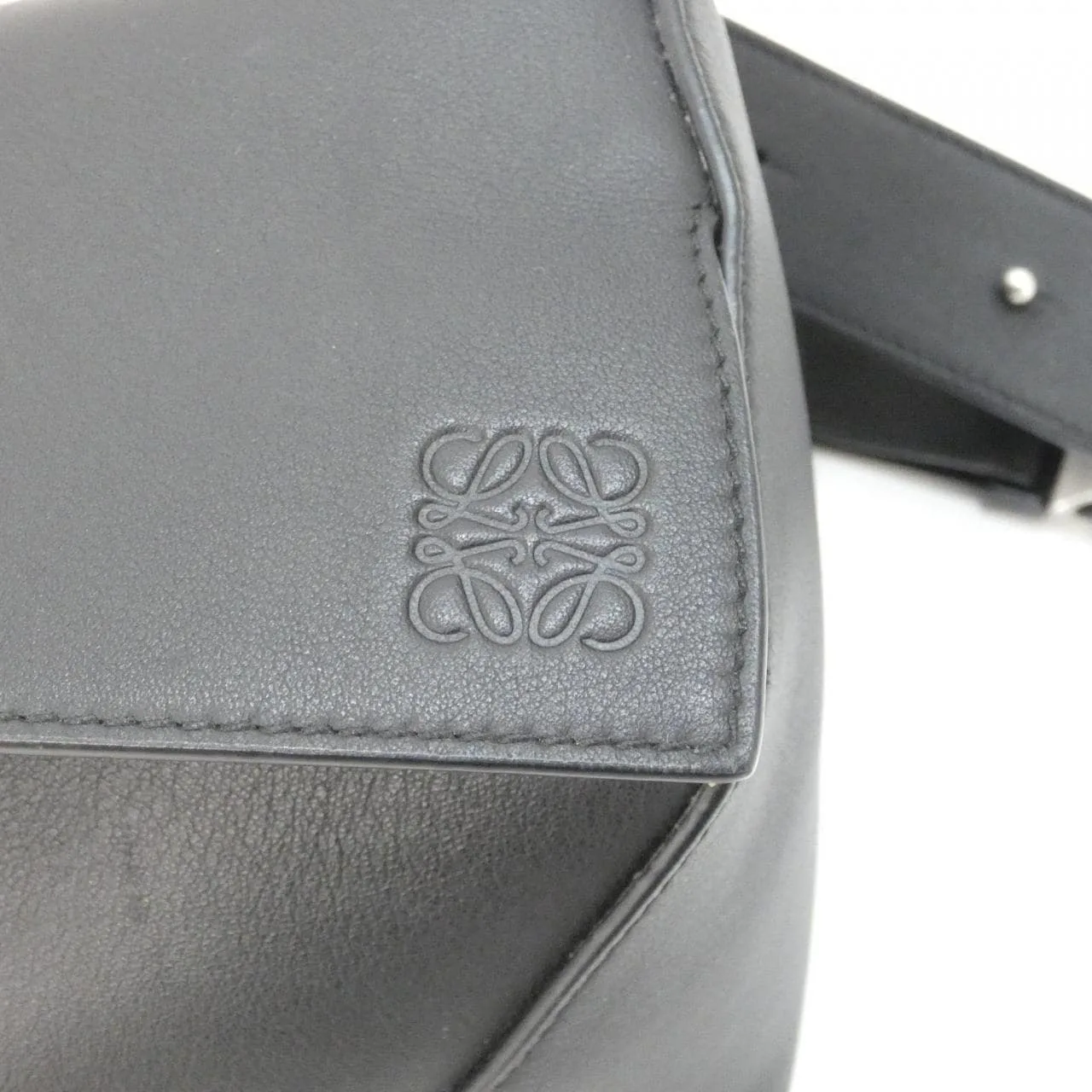 LOEWE Puzzle B510SEBX02 Shoulder 黑色 中古品A - 縮圖 8