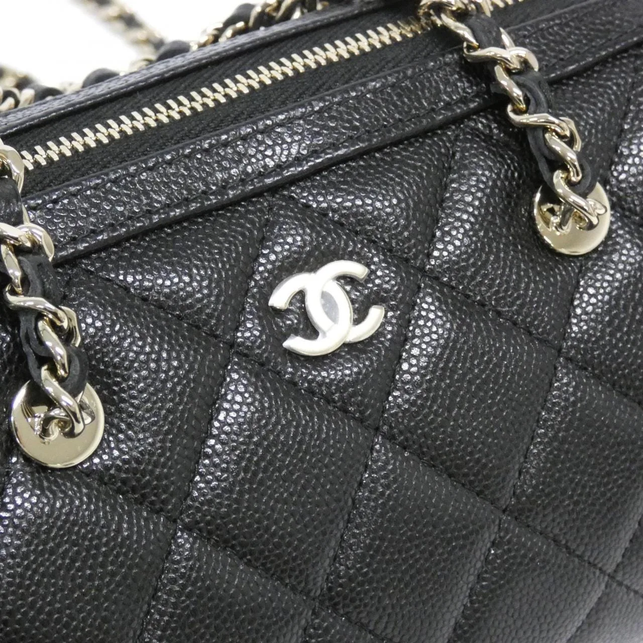 CHANEL Timeless Classic AP4474 Handbag Grained Calfskin Black Grained Calfskin Rank A - Thumbnail 4
