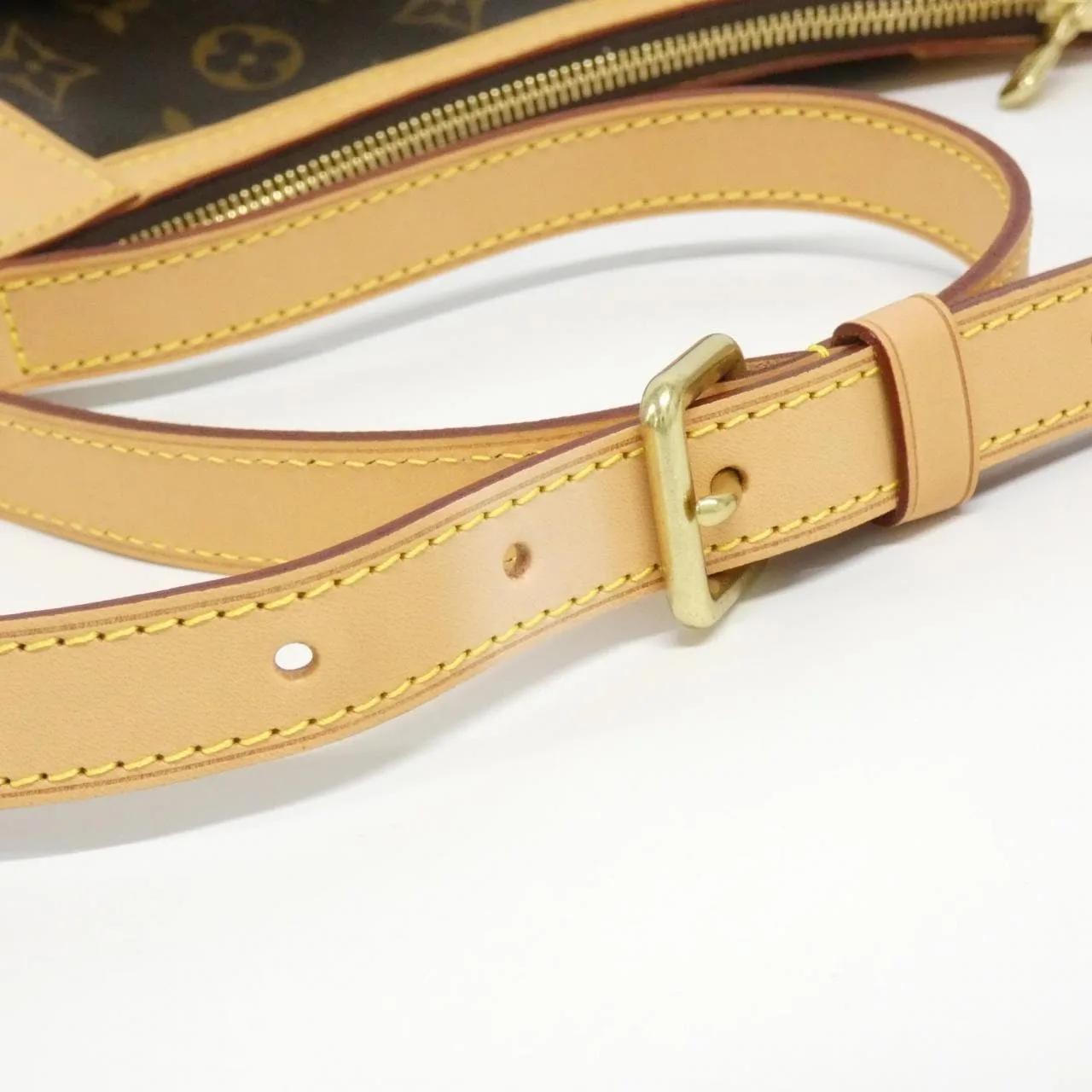 LOUIS VUITTON Odéon M56390 Shoulder Monogram 黑色 Monogram 中古品A - 縮圖 6