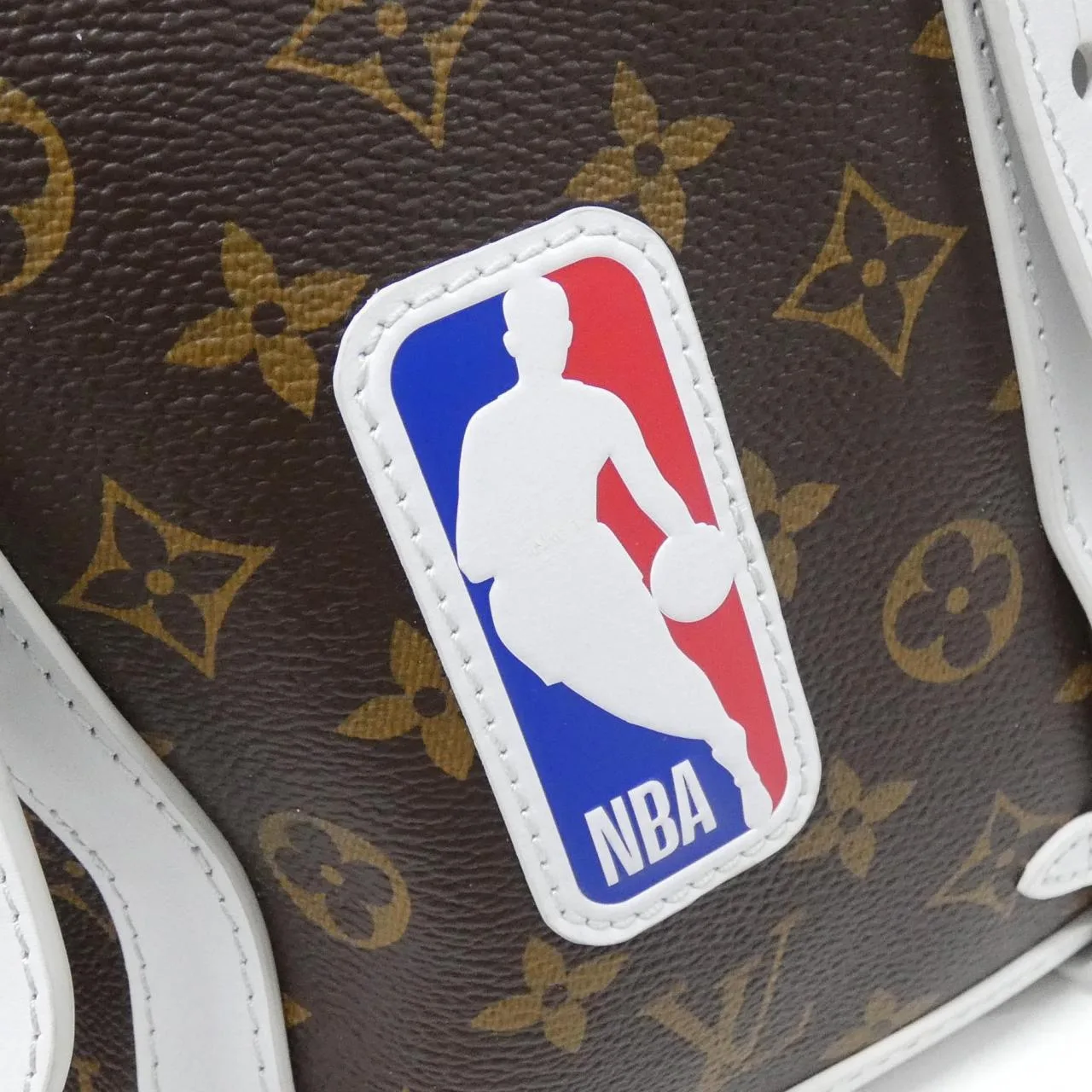 LOUIS VUITTON Soft Trunk M45580 Backpack Monogram 黑色 Monogram 中古品A - 縮圖 5