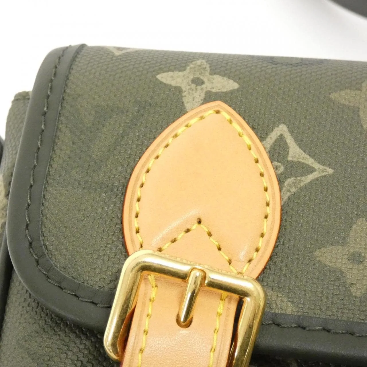 LOUIS VUITTON M26969 Shoulder Monogram Black Monogram Rank A - Thumbnail 4