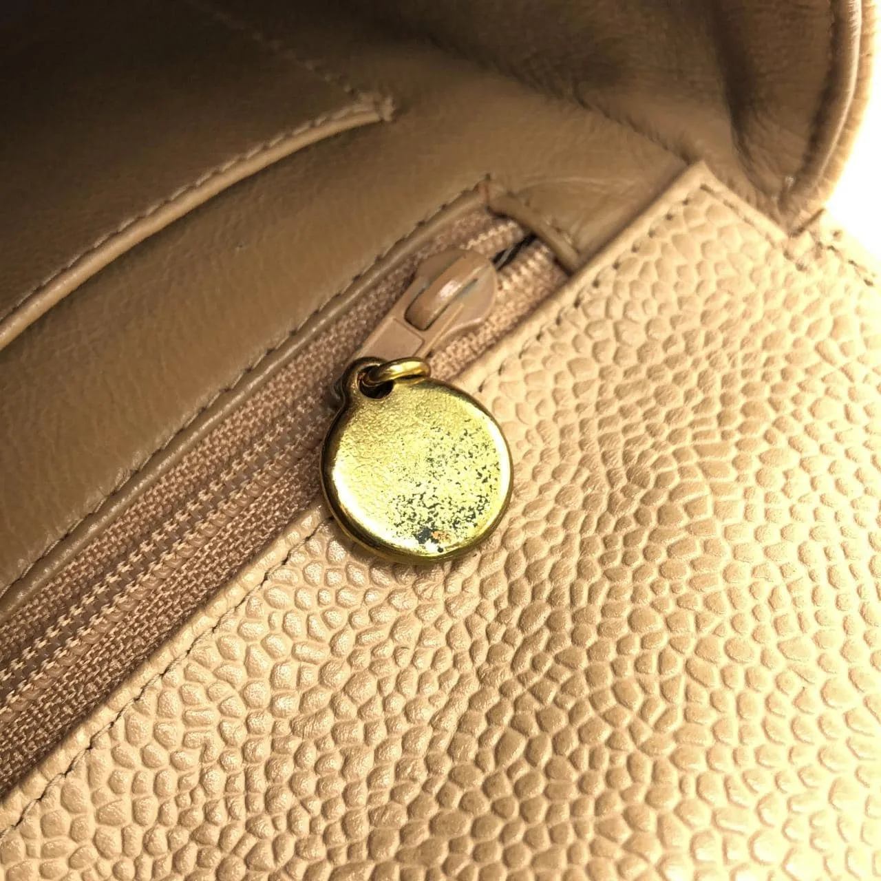 CHANEL Handbag Grained Calfskin 米色 荔枝紋牛皮 中古品A - 縮圖 10