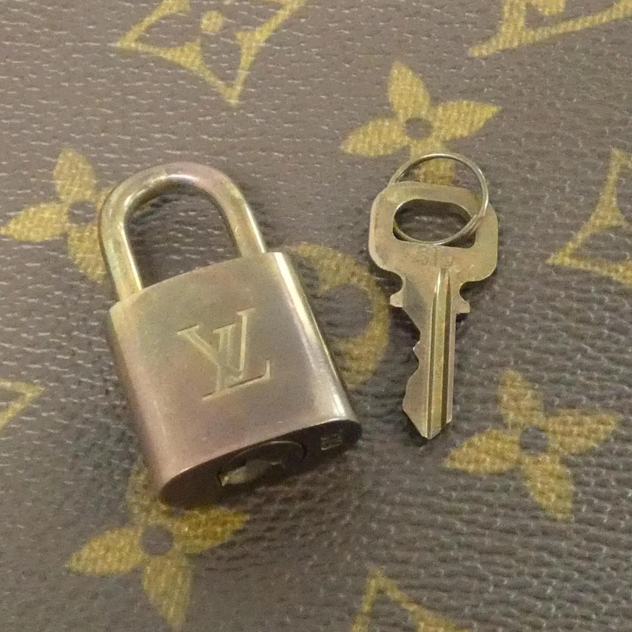 LOUIS VUITTON Ellipse M51126 Handbag Monogram 黑色 Monogram 中古品A - 縮圖 3