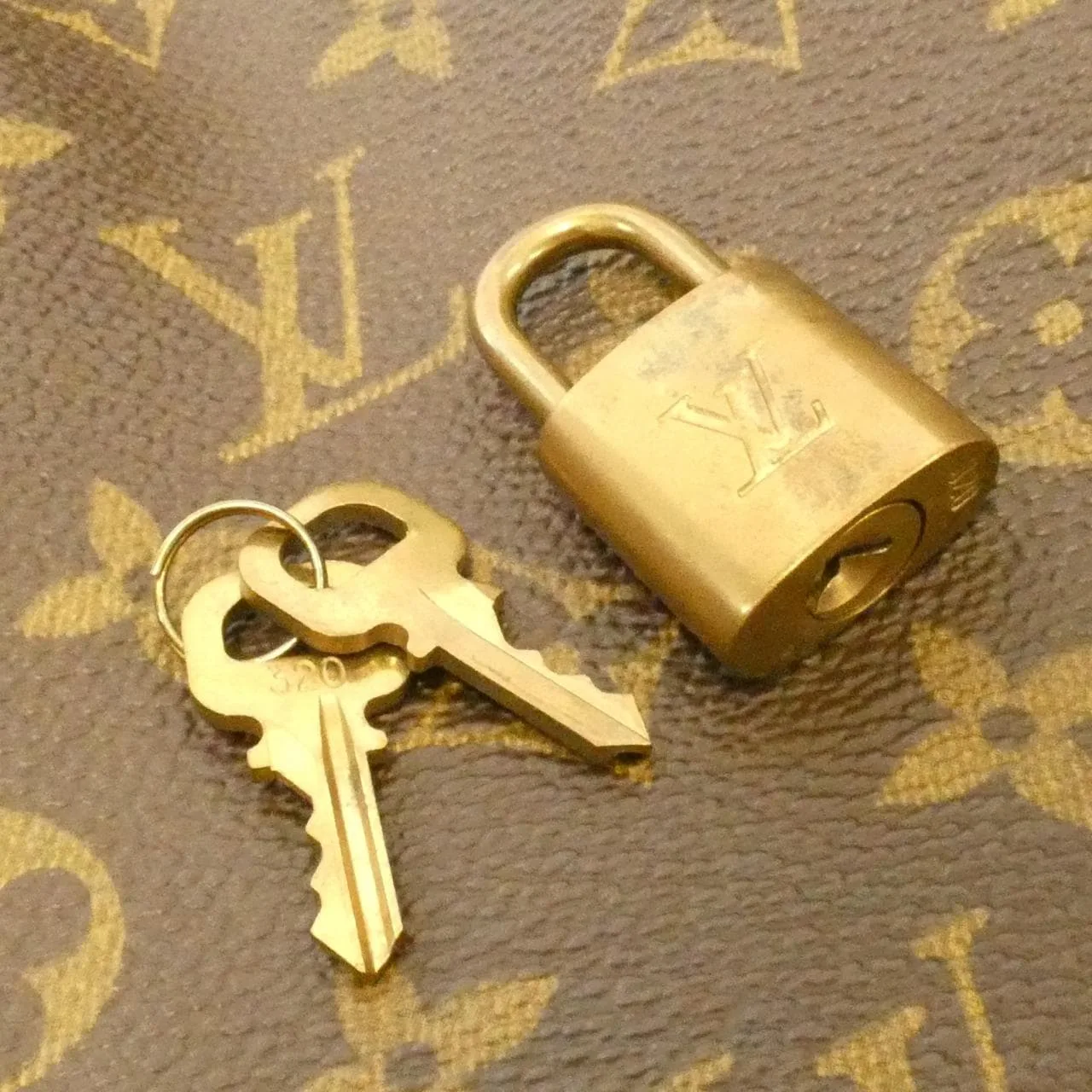 LOUIS VUITTON Speedy M41522 Boston Monogram 3