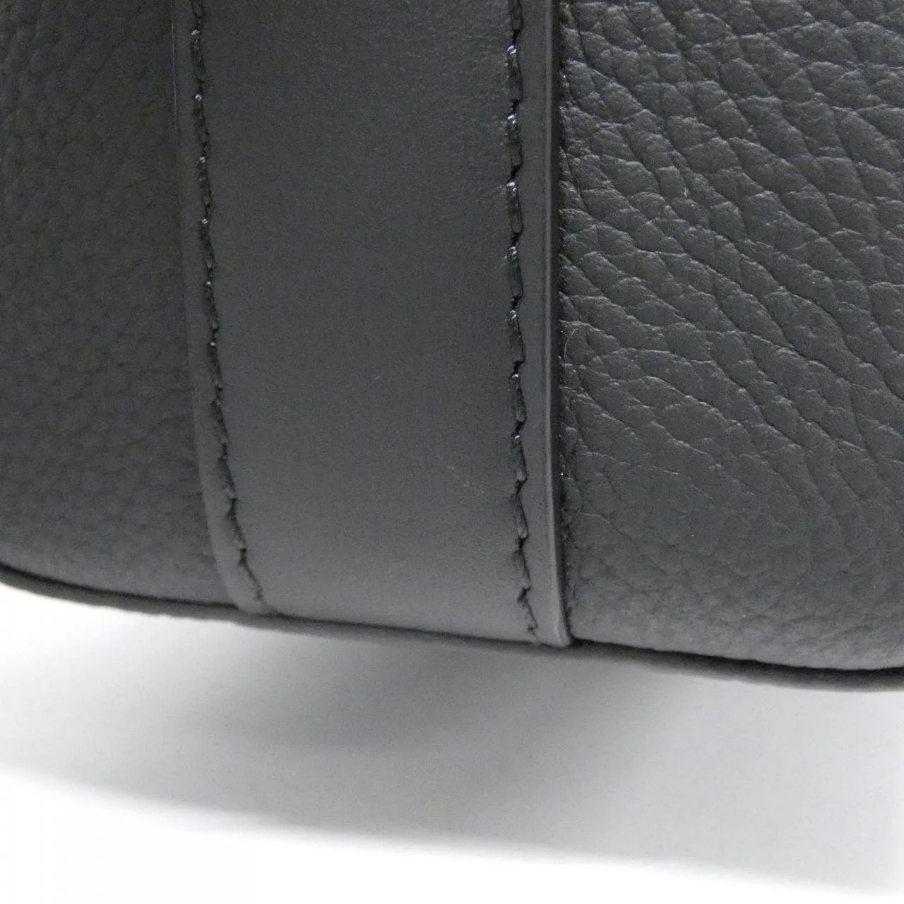 LOUIS VUITTON M57080 Shoulder Lambskin 黑色 羊皮 中古品A - 縮圖 5