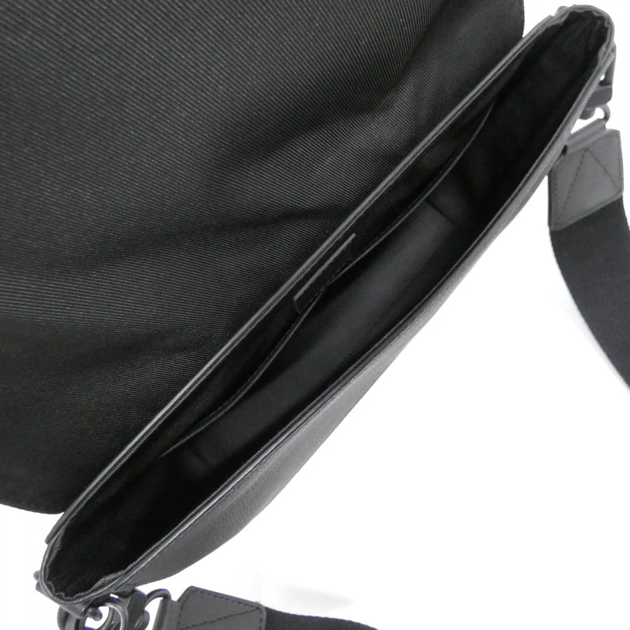 LOUIS VUITTON M57080 Shoulder Lambskin 黑色 羊皮 中古品A - 縮圖 7