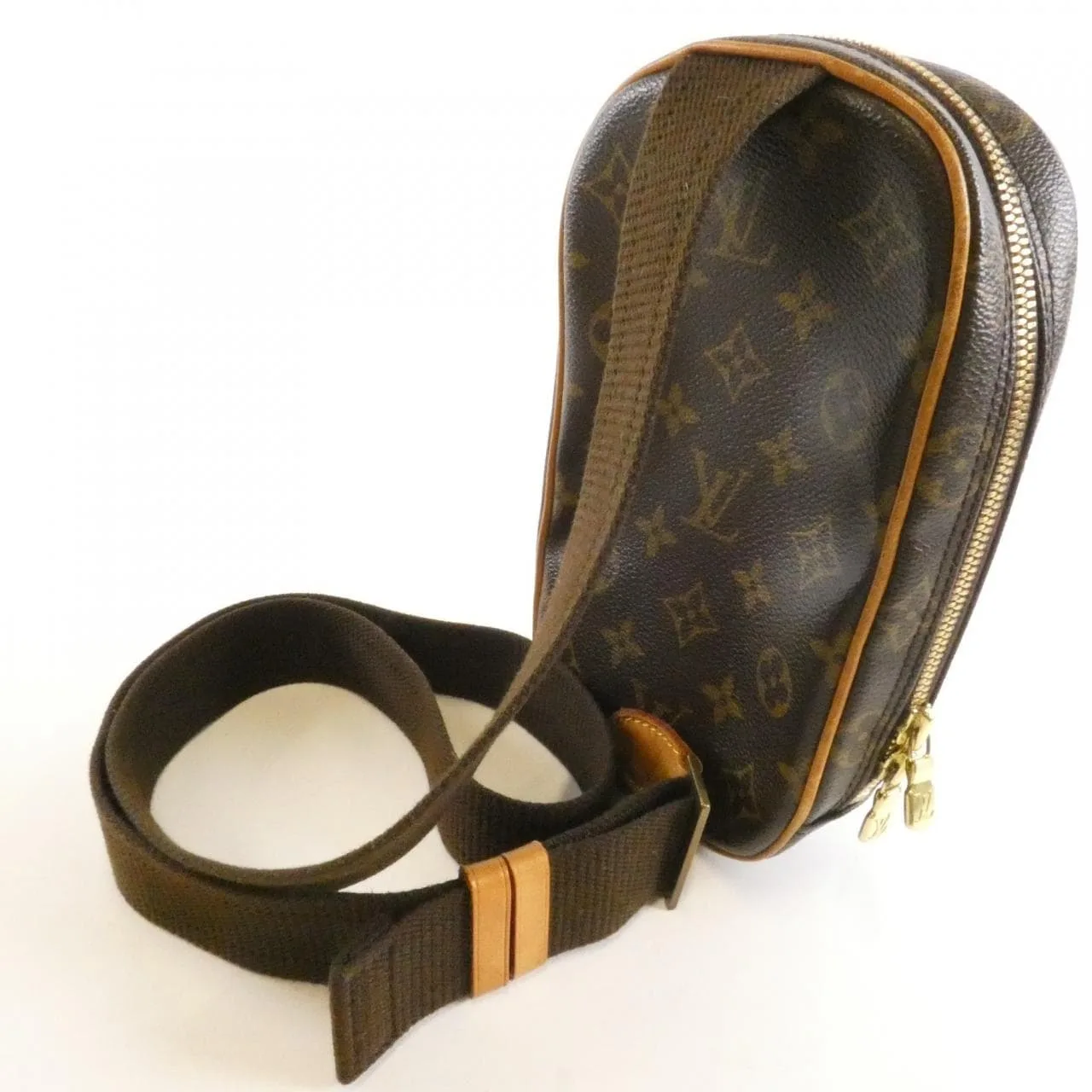 LOUIS VUITTON Pochette M51870 Shoulder Monogram 黑色 Monogram 中古品B - 縮圖 8