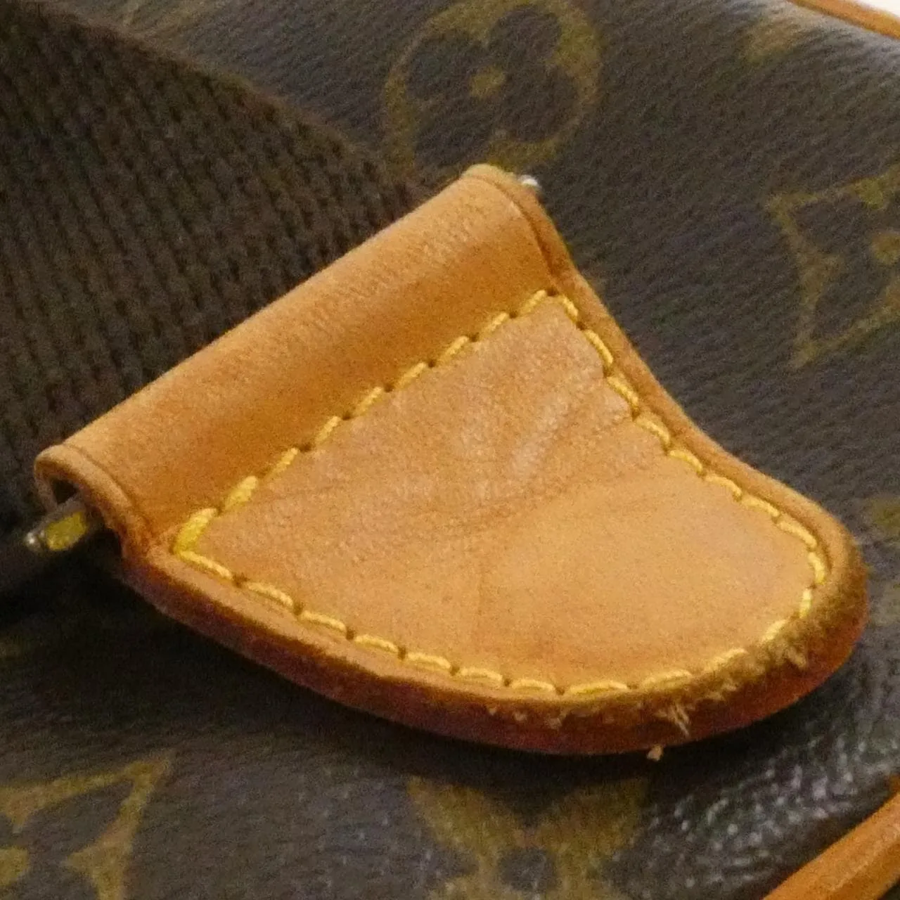 LOUIS VUITTON Pochette M51870 Shoulder Monogram 黑色 Monogram 中古品B - 縮圖 9