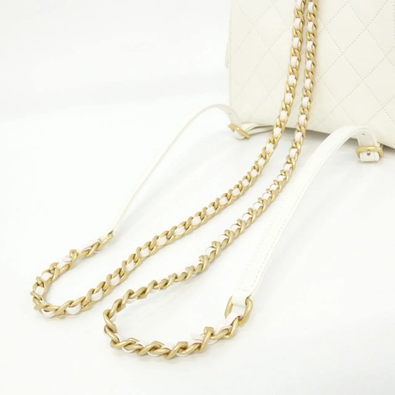 CHANEL AS5600 Backpack Grained Calfskin 白色 荔枝紋牛皮 中古品A - 縮圖 6