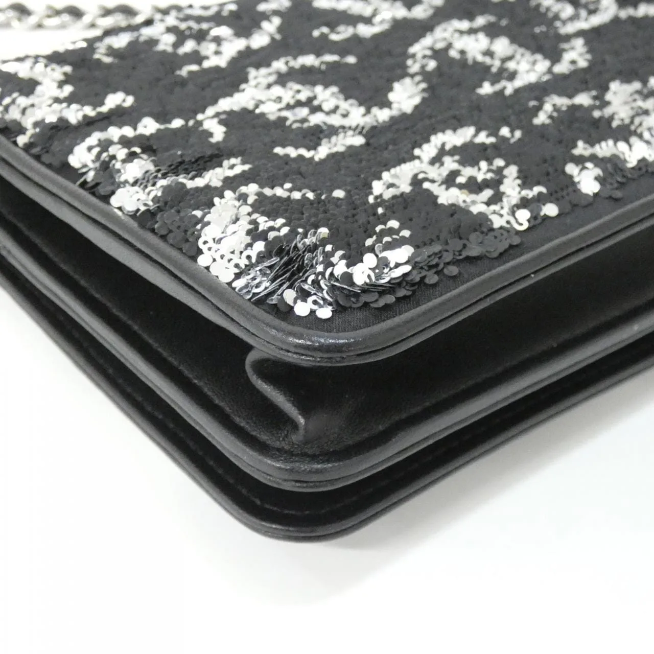 CHANEL Chanel 19 AP3506 Wallet Black Rank A - Thumbnail 3