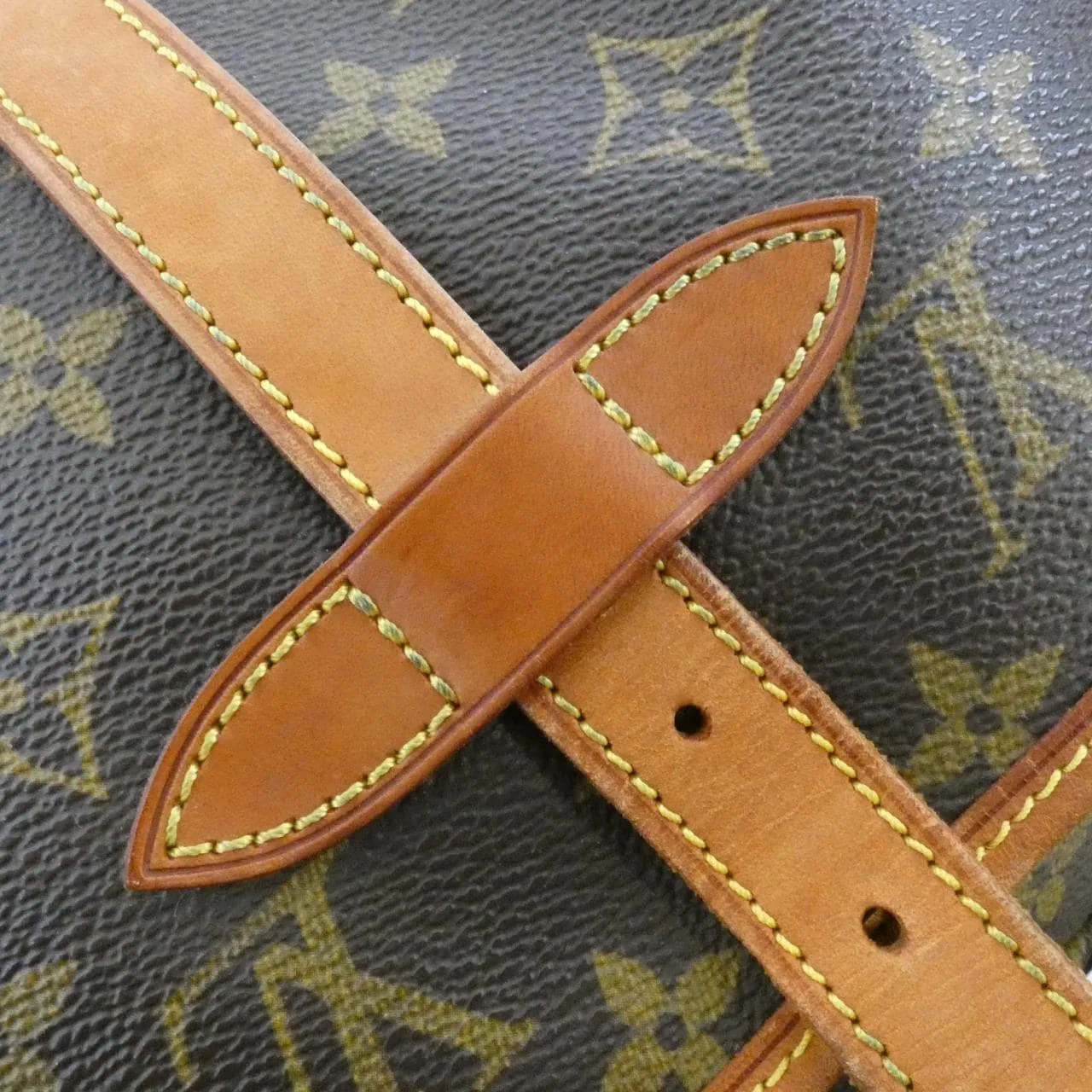 LOUIS VUITTON Saumur M42256 Shoulder Monogram Black Monogram Rank B - Thumbnail 5