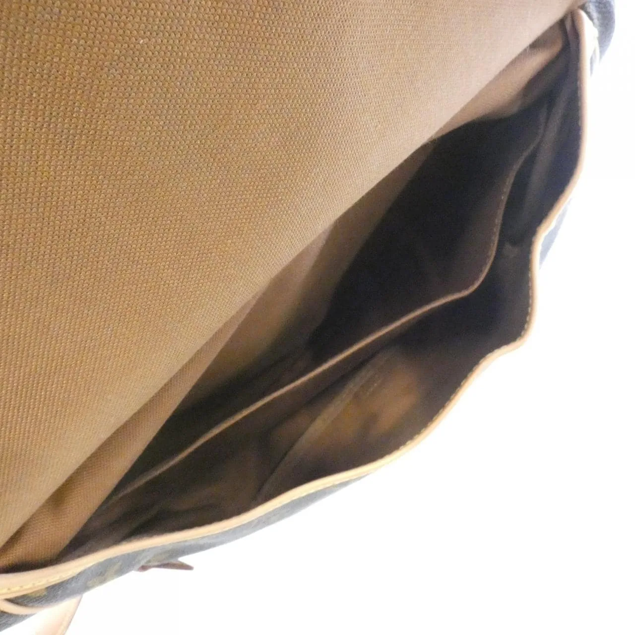 LOUIS VUITTON Saumur M42256 Shoulder Monogram Black Monogram Rank B - Thumbnail 8