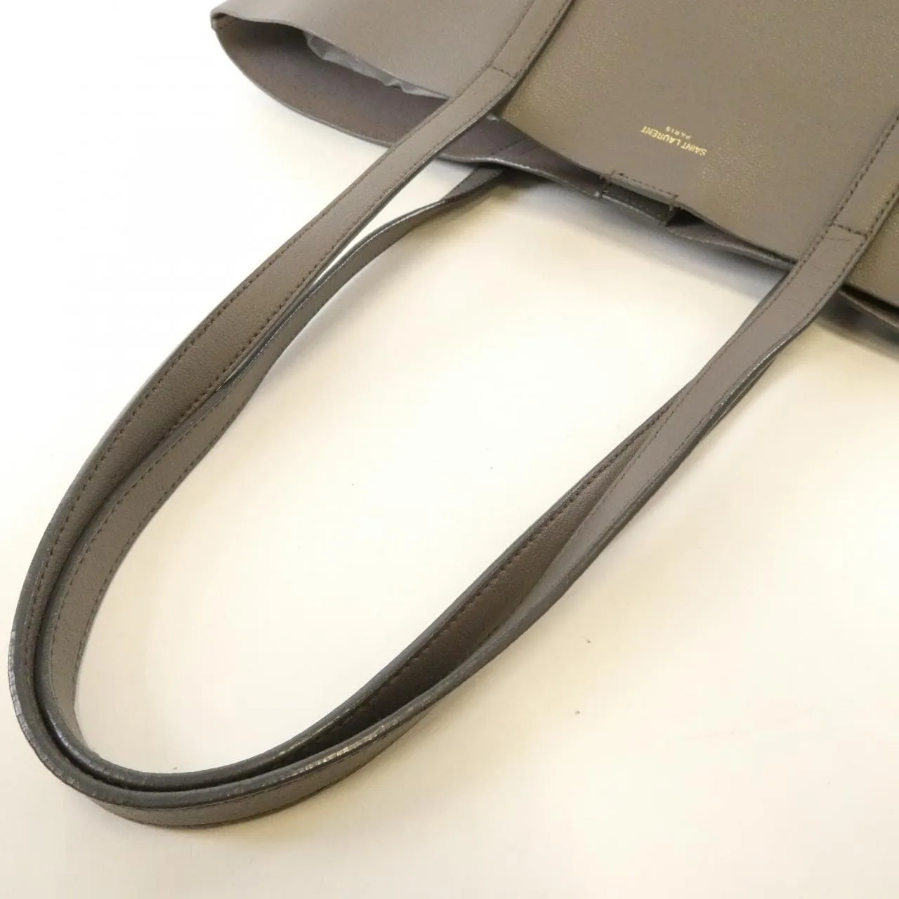 SAINT LAURENT 600281 CSV0J Handbag