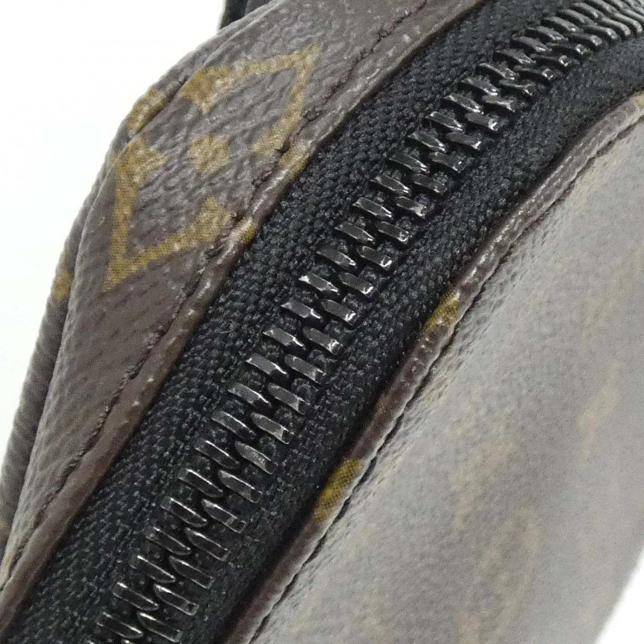 LOUIS VUITTON Avenue M45897 Shoulder Monogram Black Monogram Rank A - Thumbnail 5