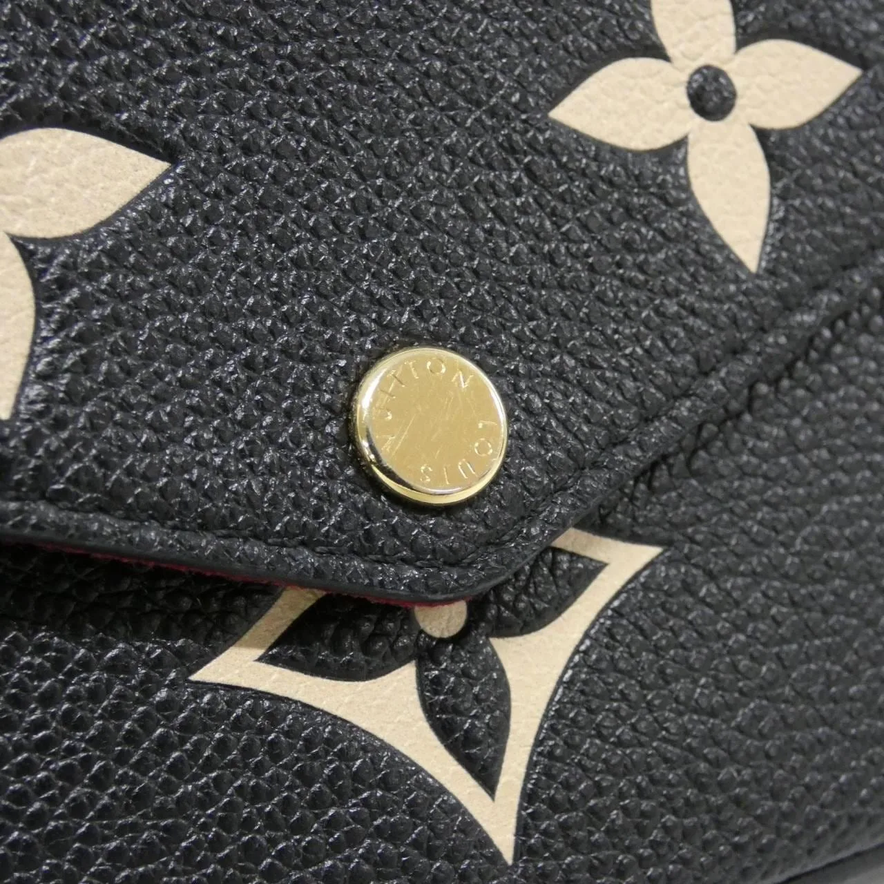 LOUIS VUITTON Pochette M80482 Shoulder Monogram Black Monogram - Thumbnail 5