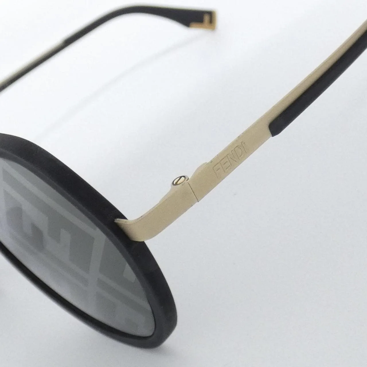 FENDI FE40040U Sunglasses 黑色 中古品A - 縮圖 4