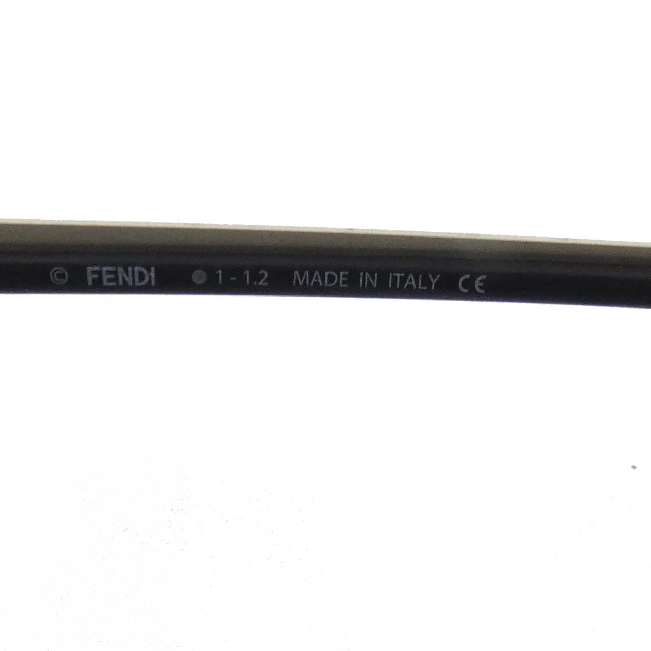 FENDI FE40040U Sunglasses 黑色 中古品A - 縮圖 5