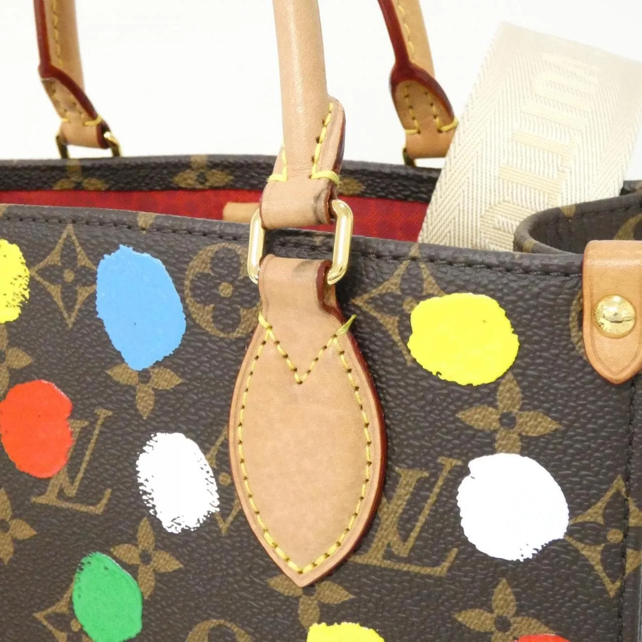 LOUIS VUITTON OnTheGo M46380 Handbag Monogram Black Monogram - Thumbnail 4