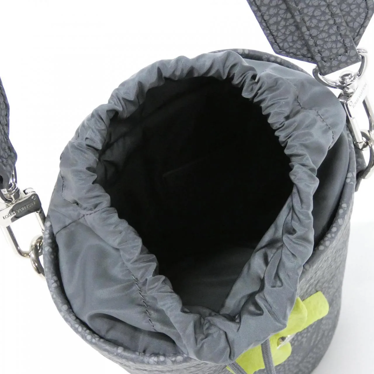 LOUIS VUITTON M81572 Pouch Black - Thumbnail 6