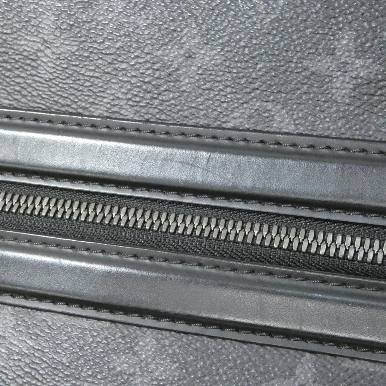 LOUIS VUITTON Eclipse M44223 Shoulder Monogram 黑色 Monogram 中古品B - 縮圖 6