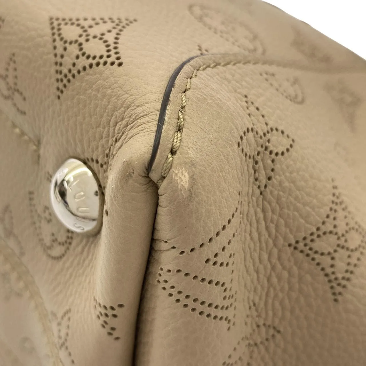 LOUIS VUITTON Mahina M54351 Handbag Black Rank A - Thumbnail 3