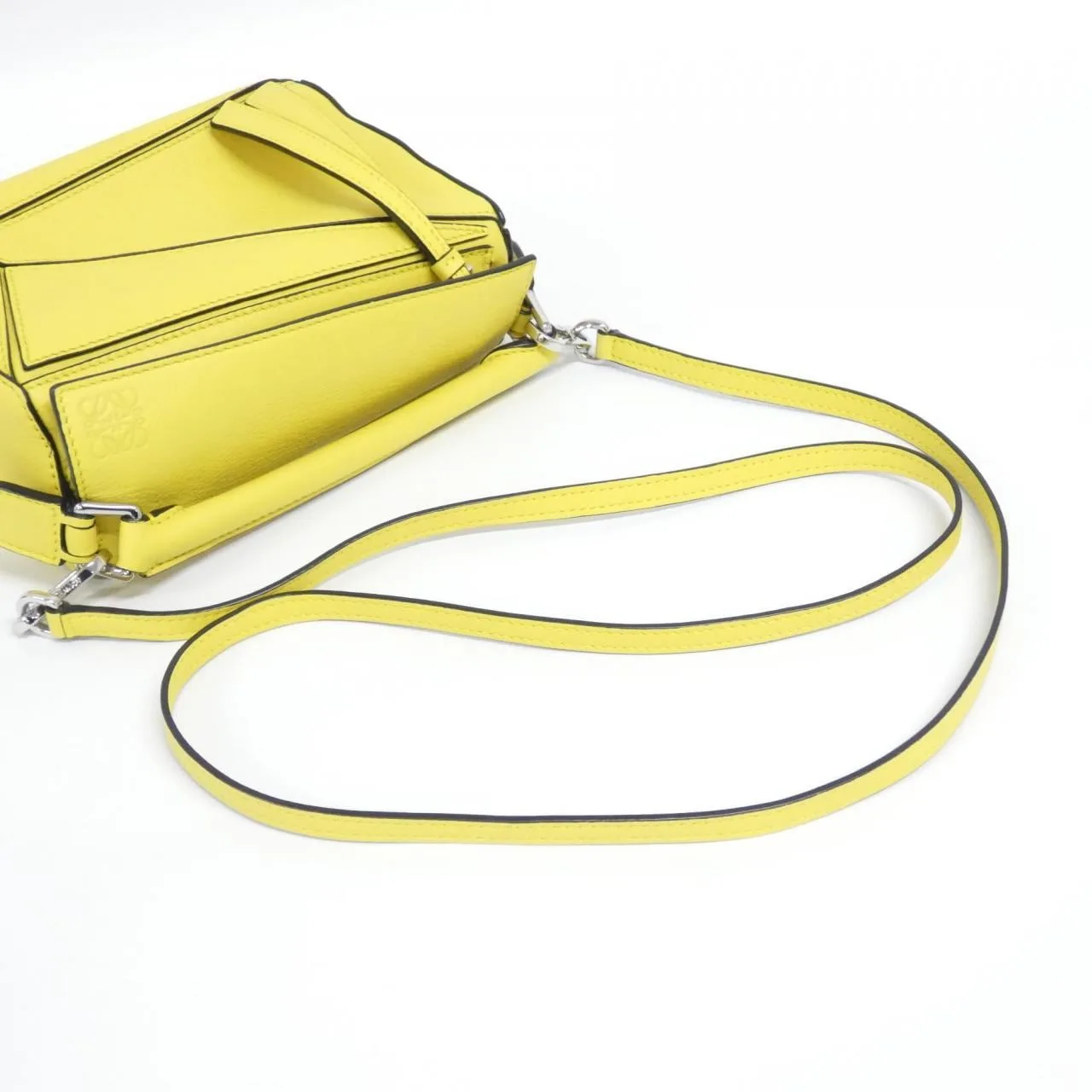 LOEWE Puzzle 322 30 U95 Handbag 黑色 中古品A - 縮圖 5