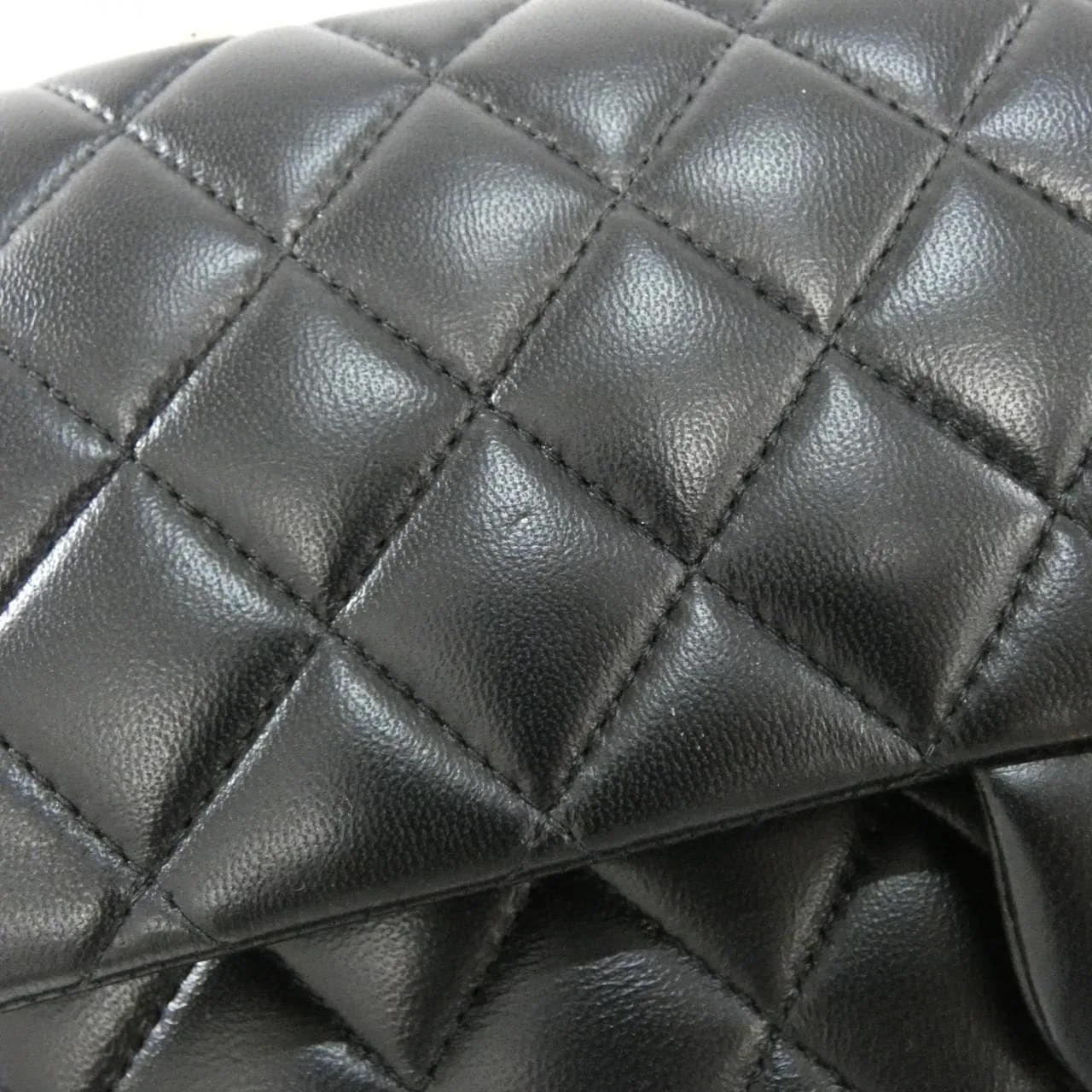 CHANEL Matelasse 1112 Shoulder Lambskin Black Lambskin Rank A - Thumbnail 5