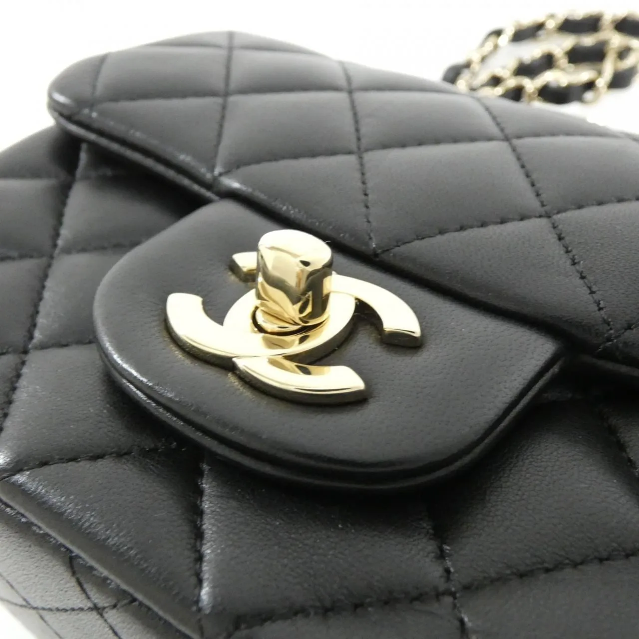 CHANEL Matelasse 35200 Shoulder Lambskin Black Lambskin Rank A - Thumbnail 4