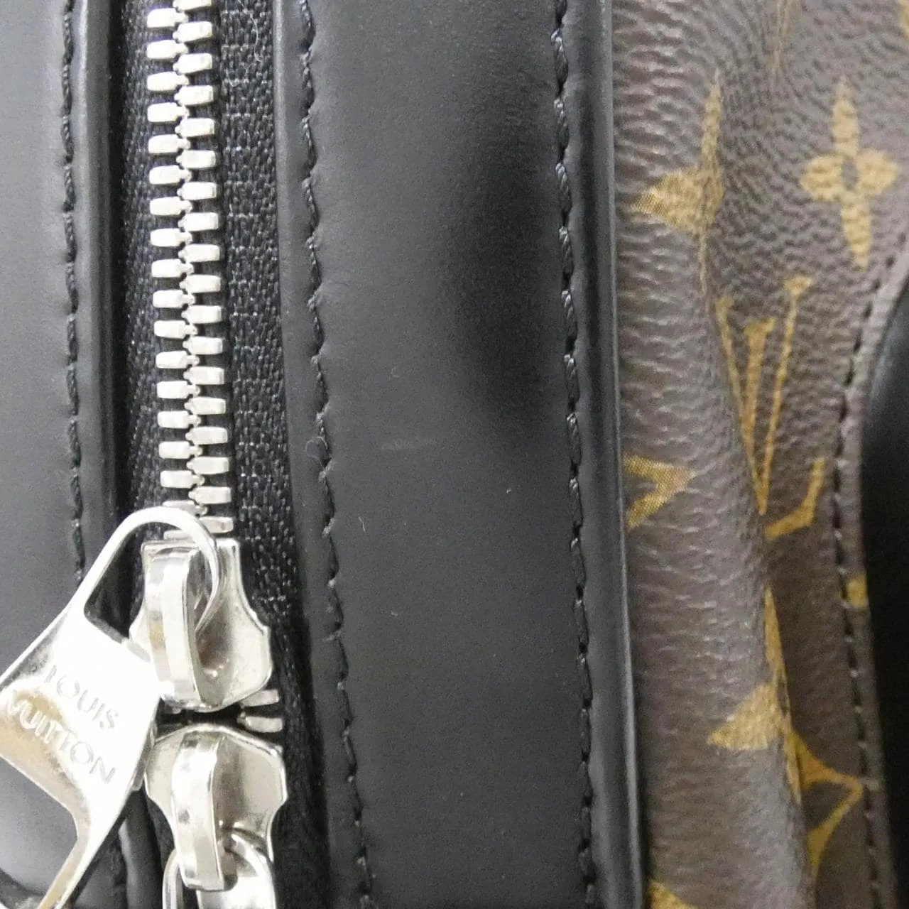 LOUIS VUITTON M41530 Backpack Monogram Black Monogram Rank A - Thumbnail 4