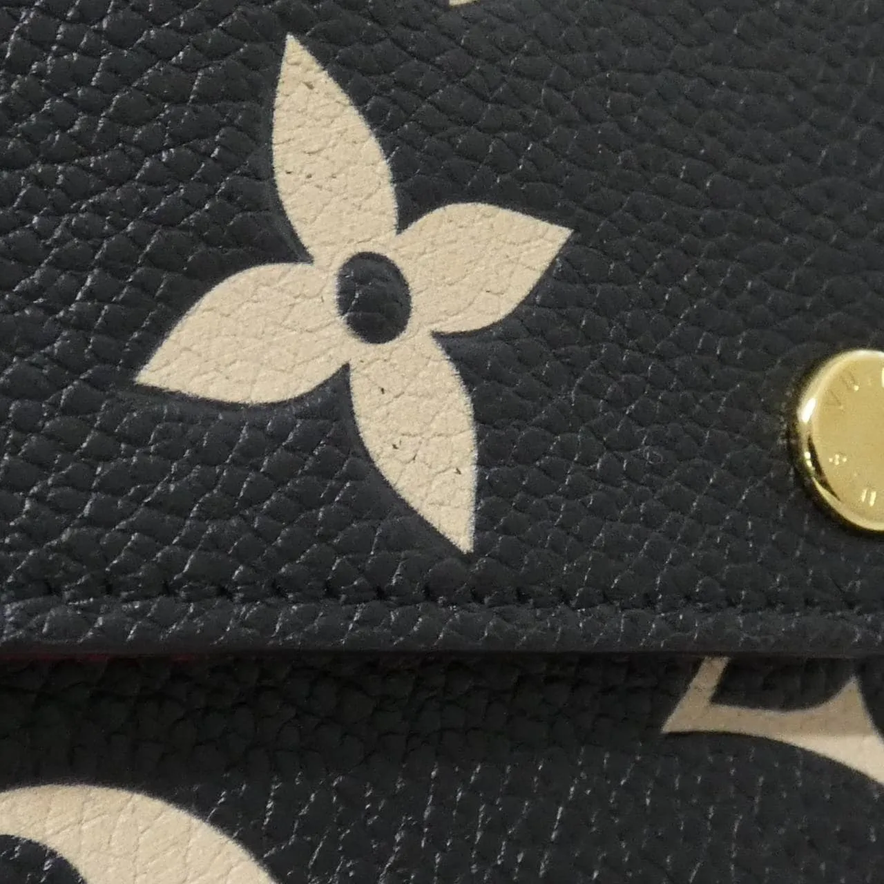 LOUIS VUITTON Pochette M82479 Shoulder Monogram 黑色 Monogram 中古品A - 縮圖 4